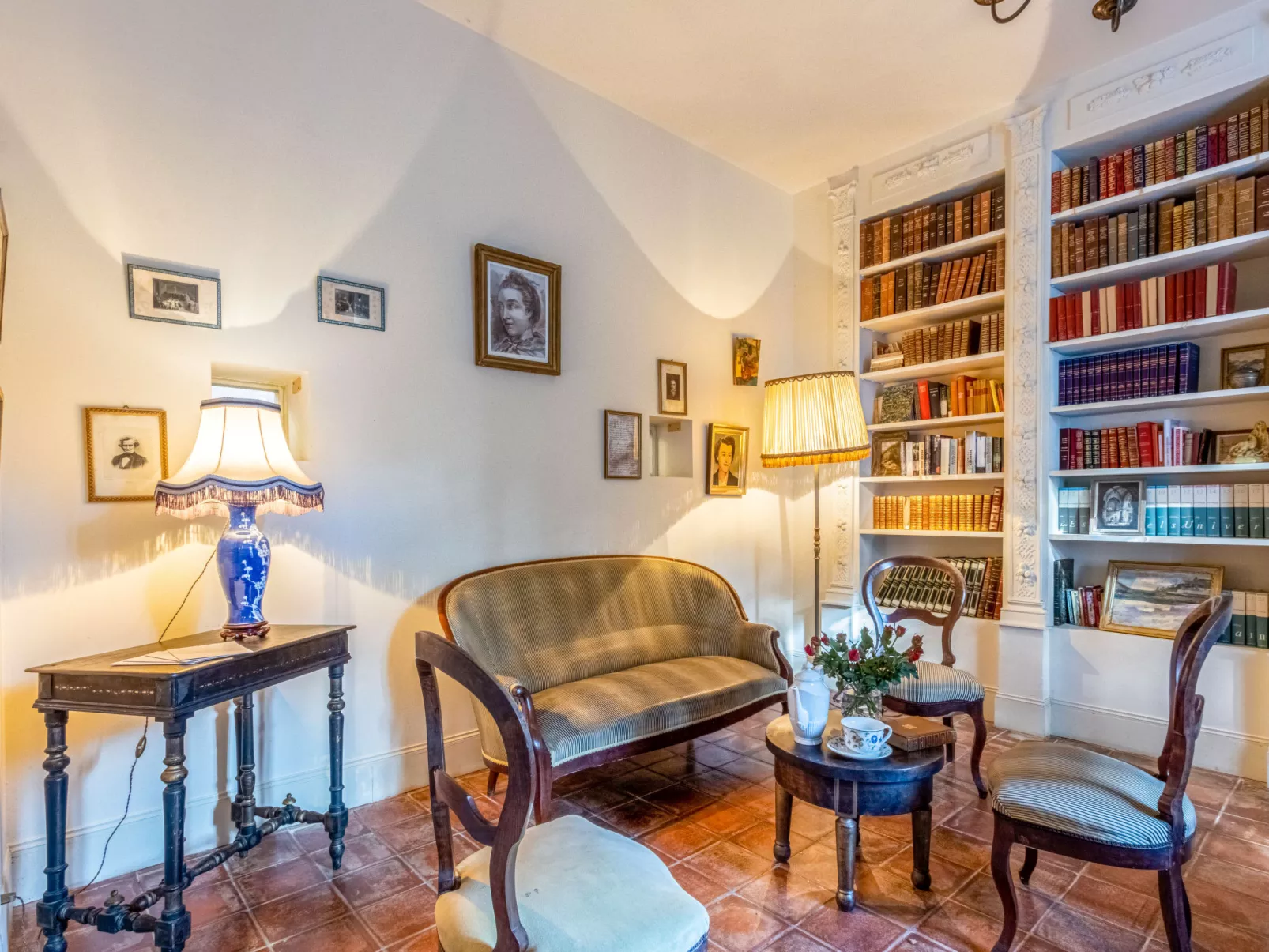 Villa Jaume-Inside