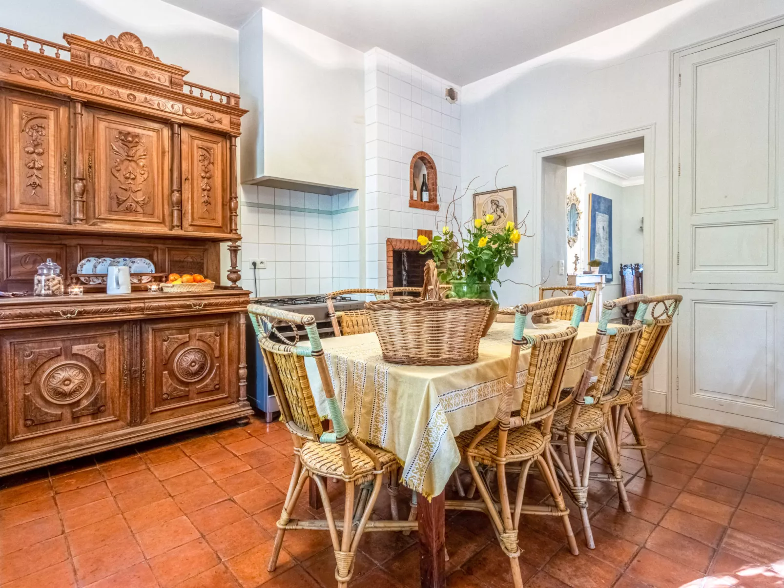 Villa Jaume-Inside