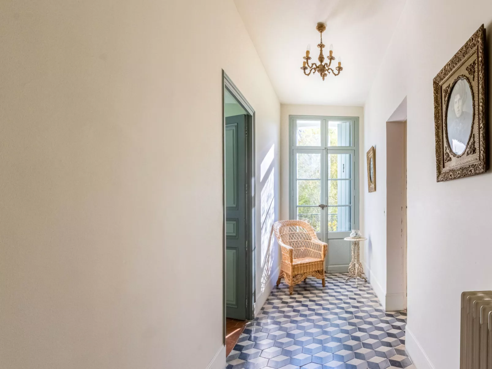 Villa Jaume-Inside