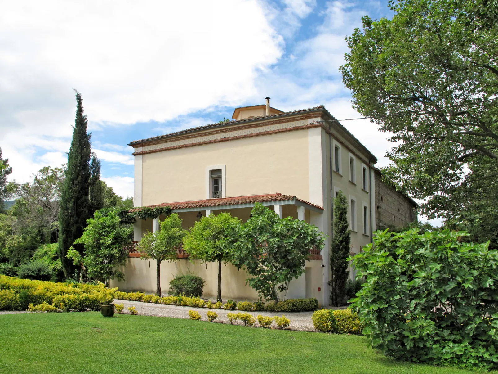 Villa Jaume-Outside