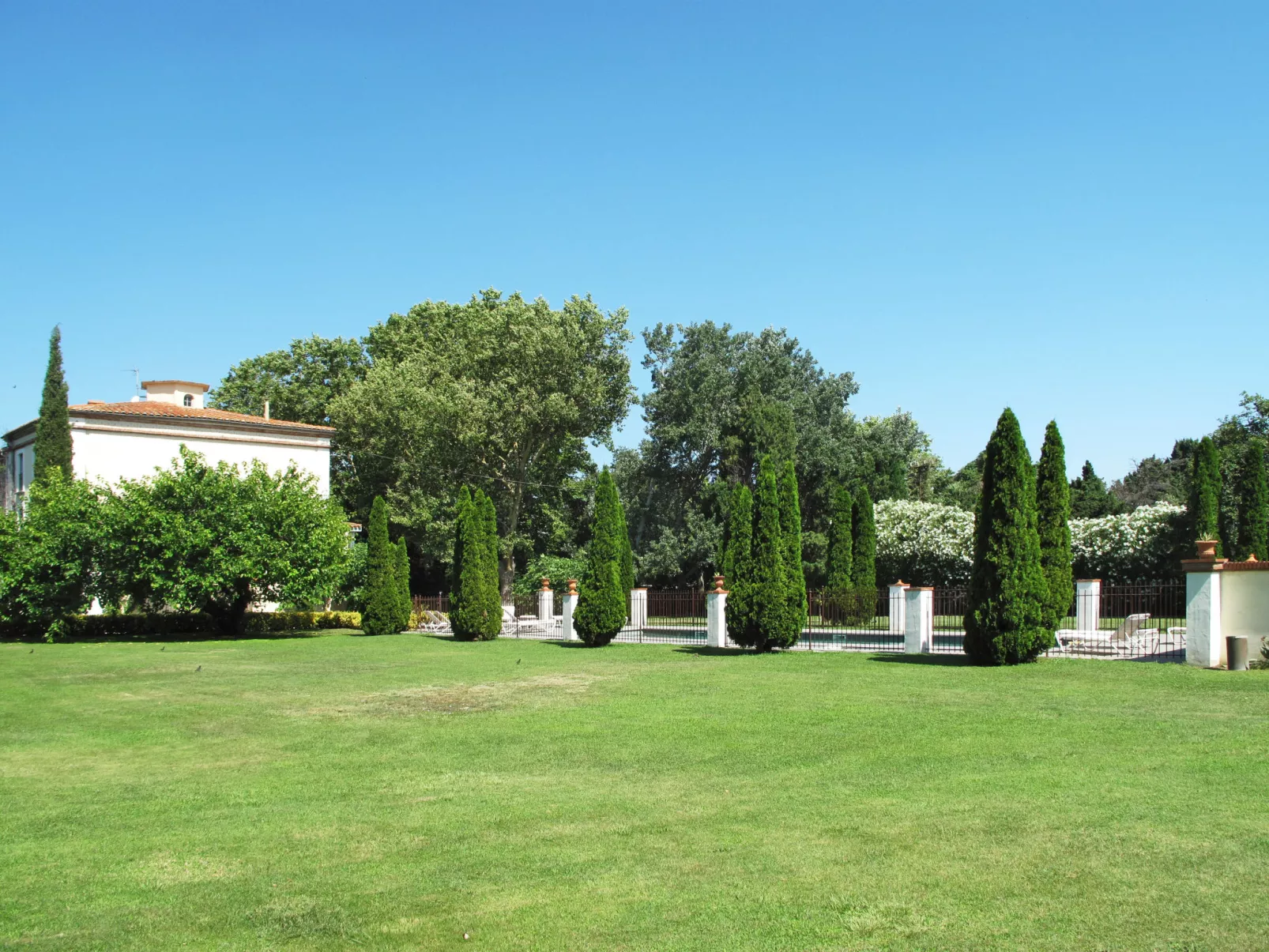 Villa Jaume-Outside