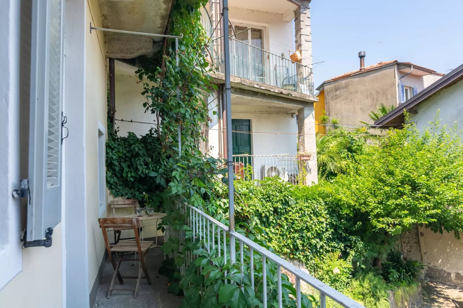 Ai Ronchi-Terrace balcony