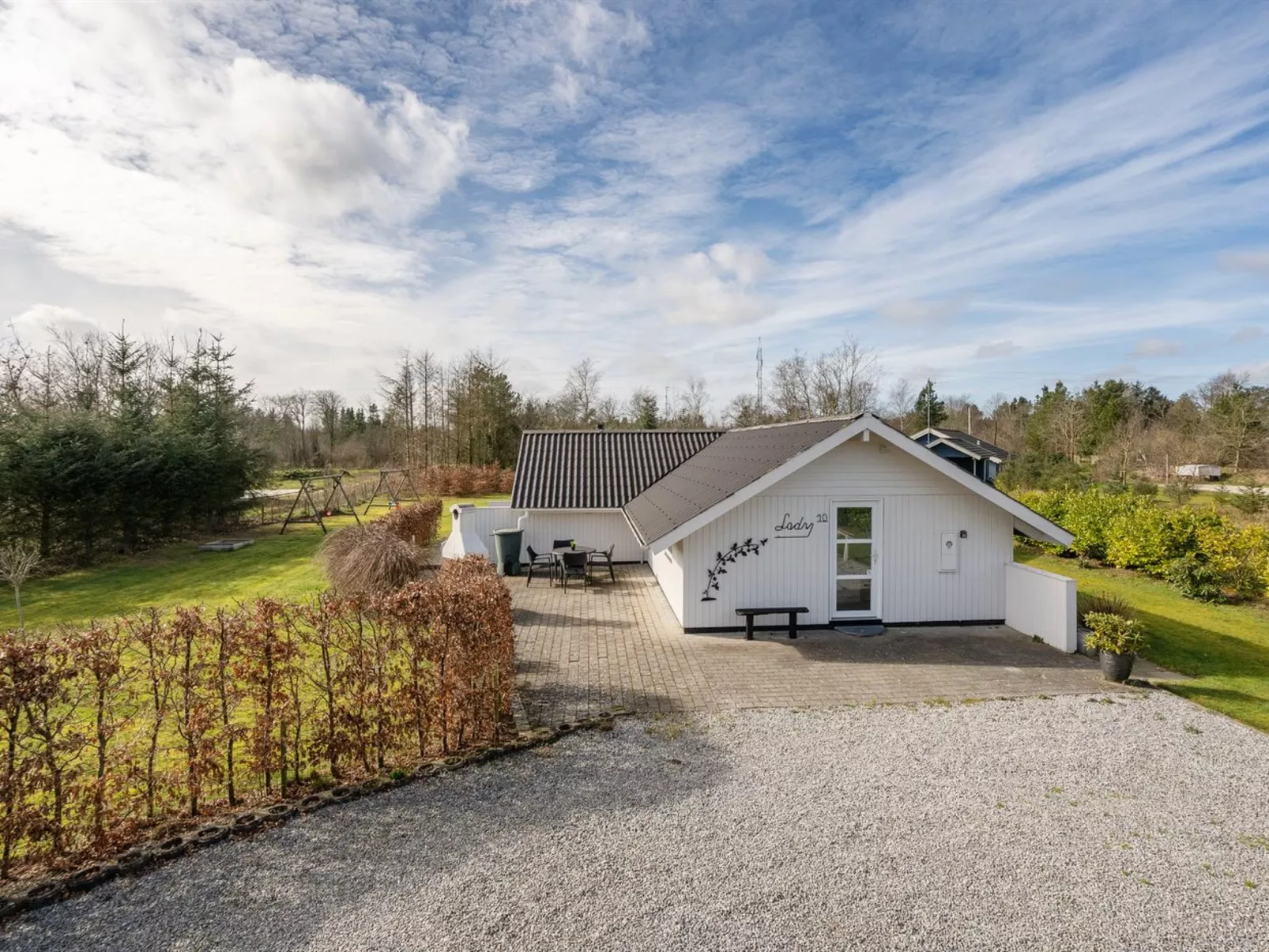 "Edvardsine" - 12km from the sea-Outside