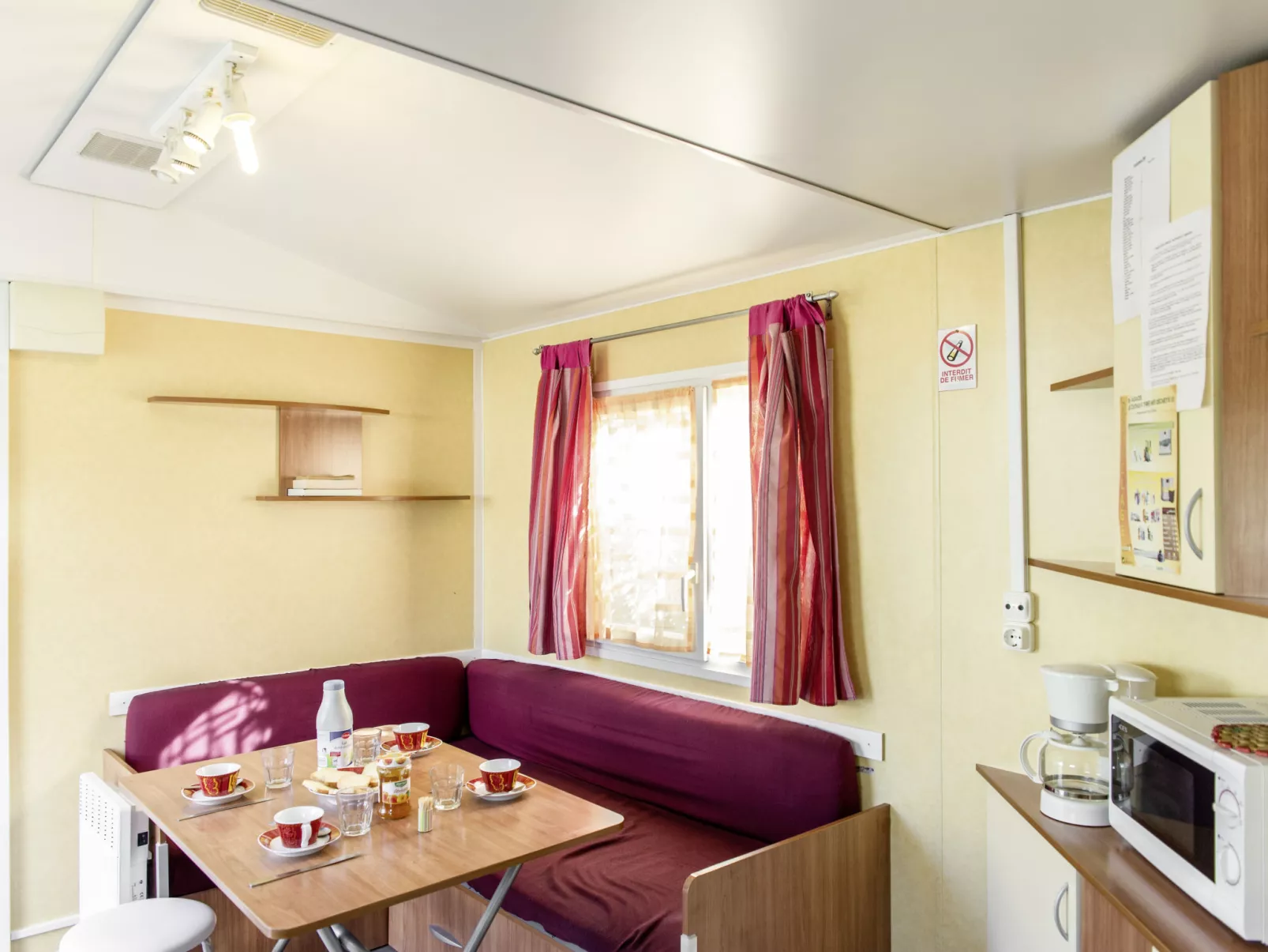 Camping La Plage-Dedans
