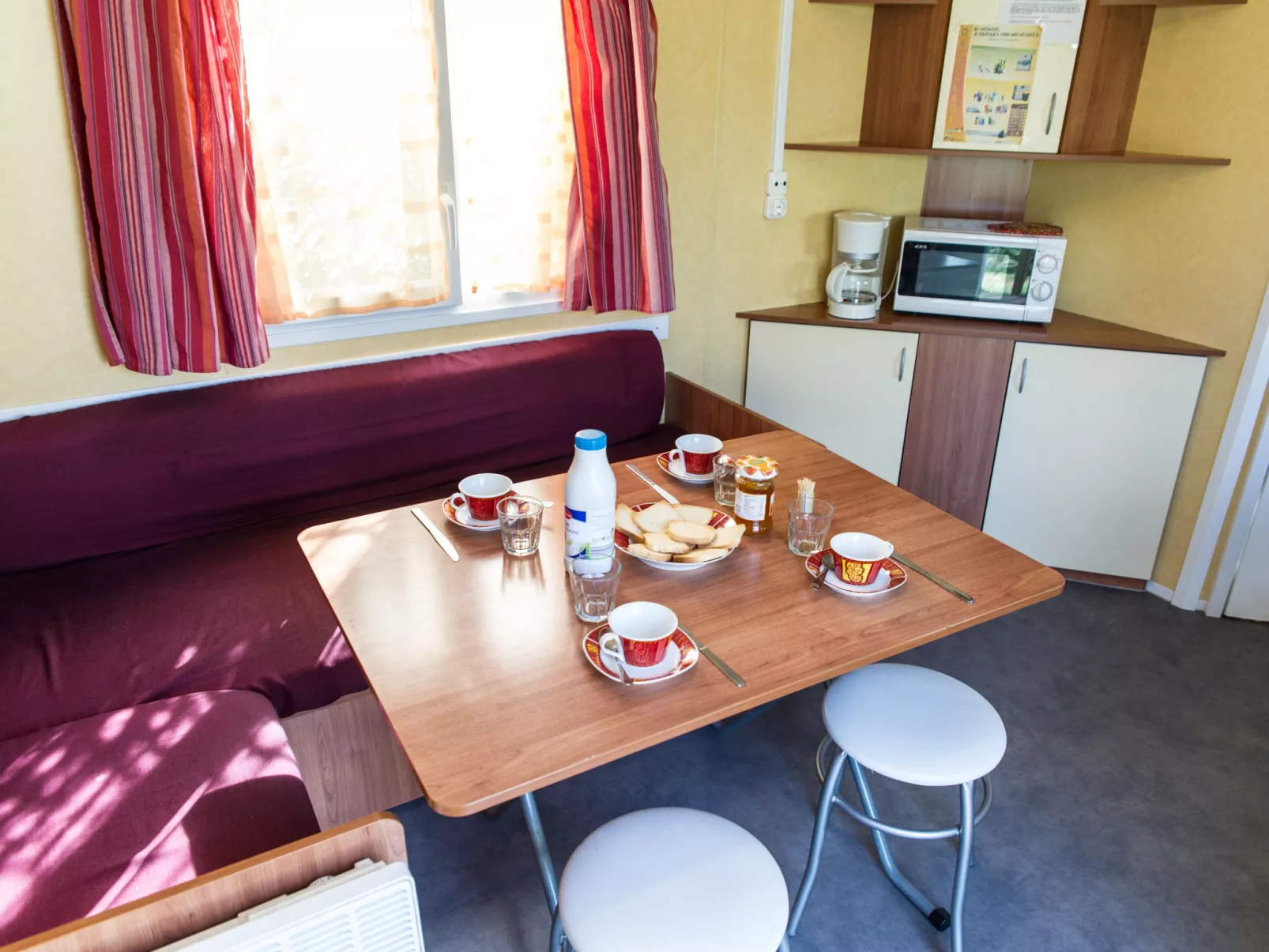 Camping La Plage-Dedans