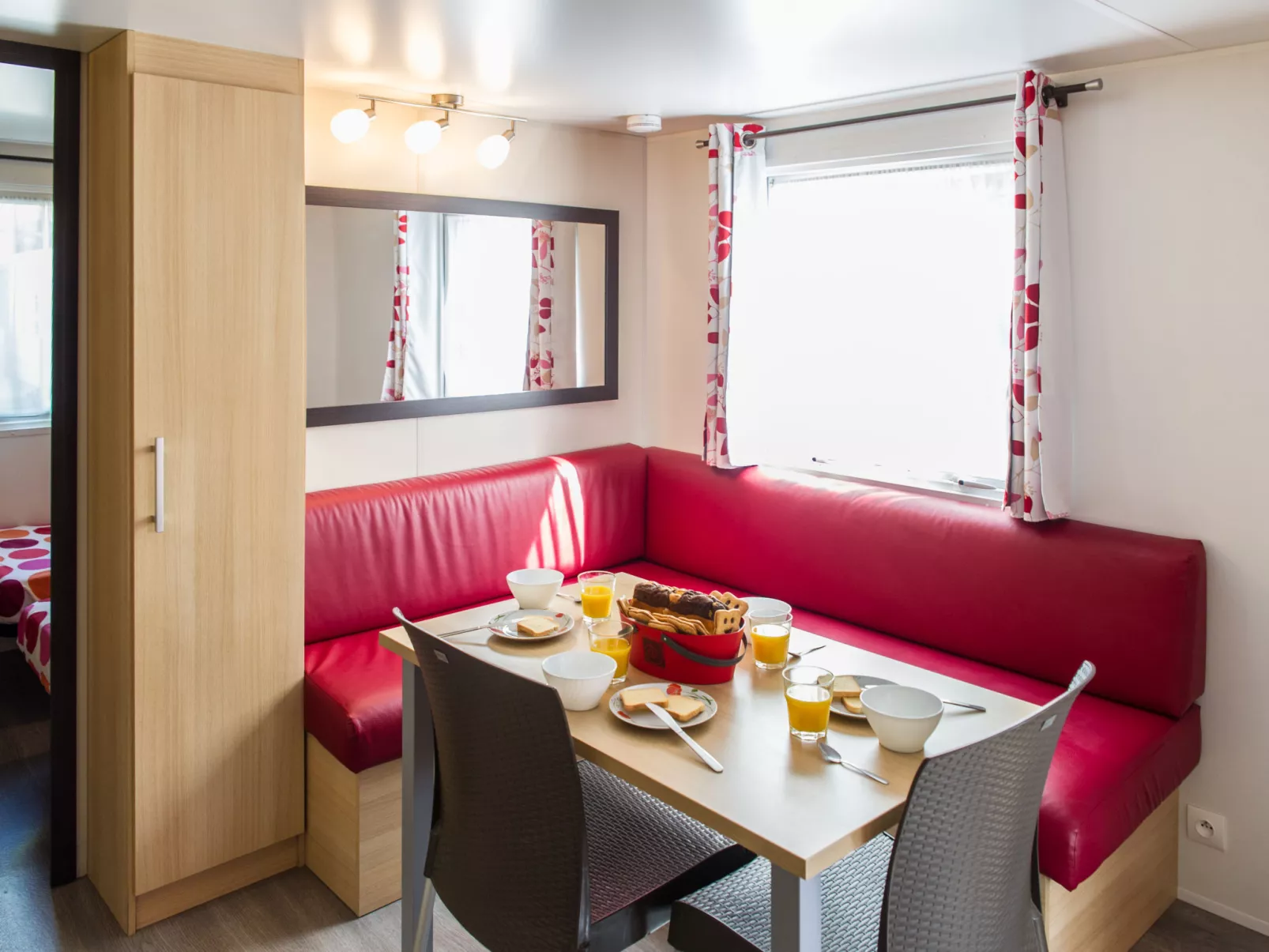 Camping La Plage-Dedans