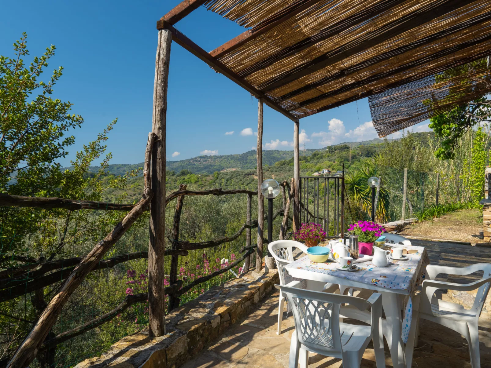 Casa U Baregu-Outside