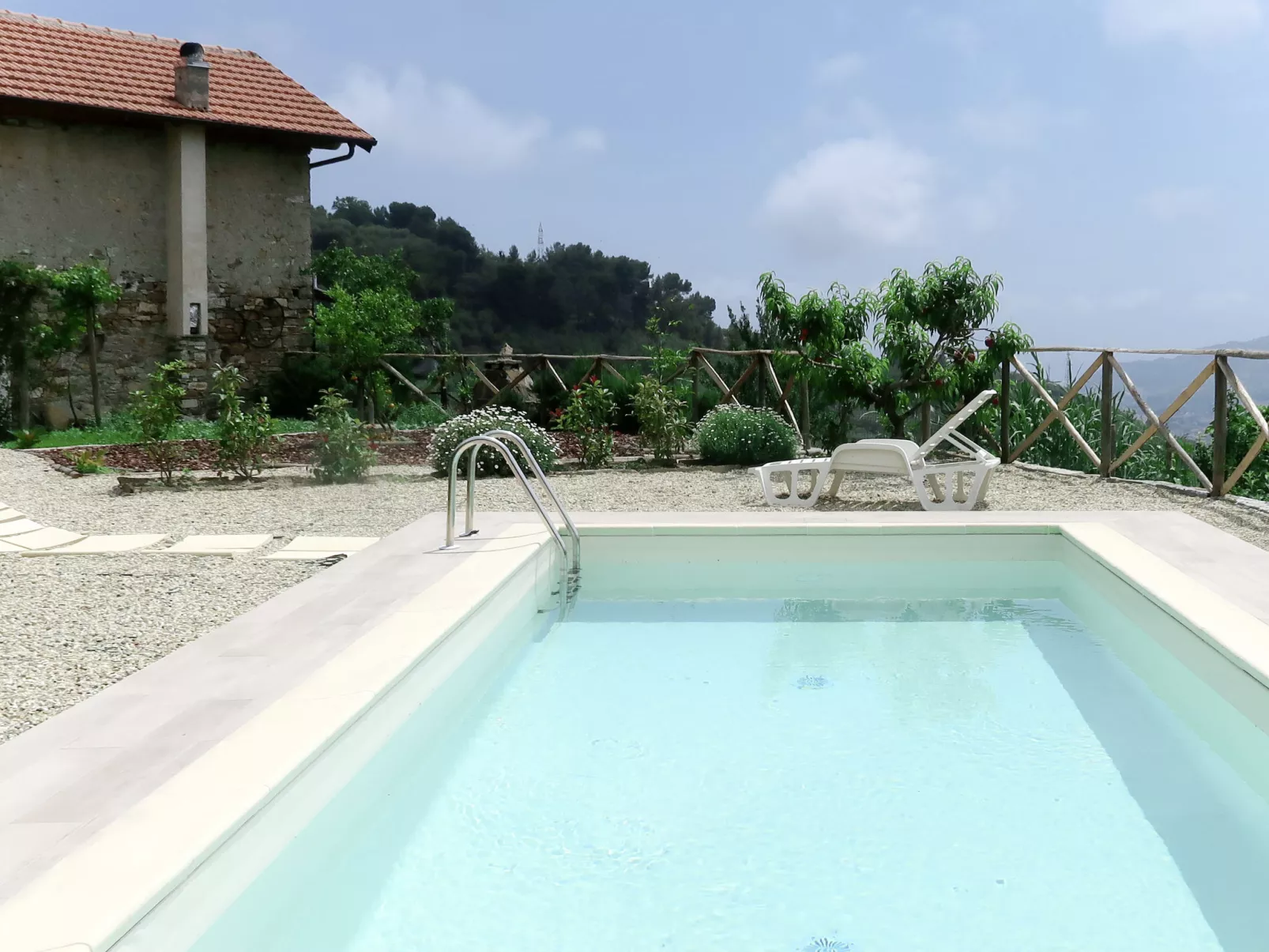 Casa U Baregu-Outside