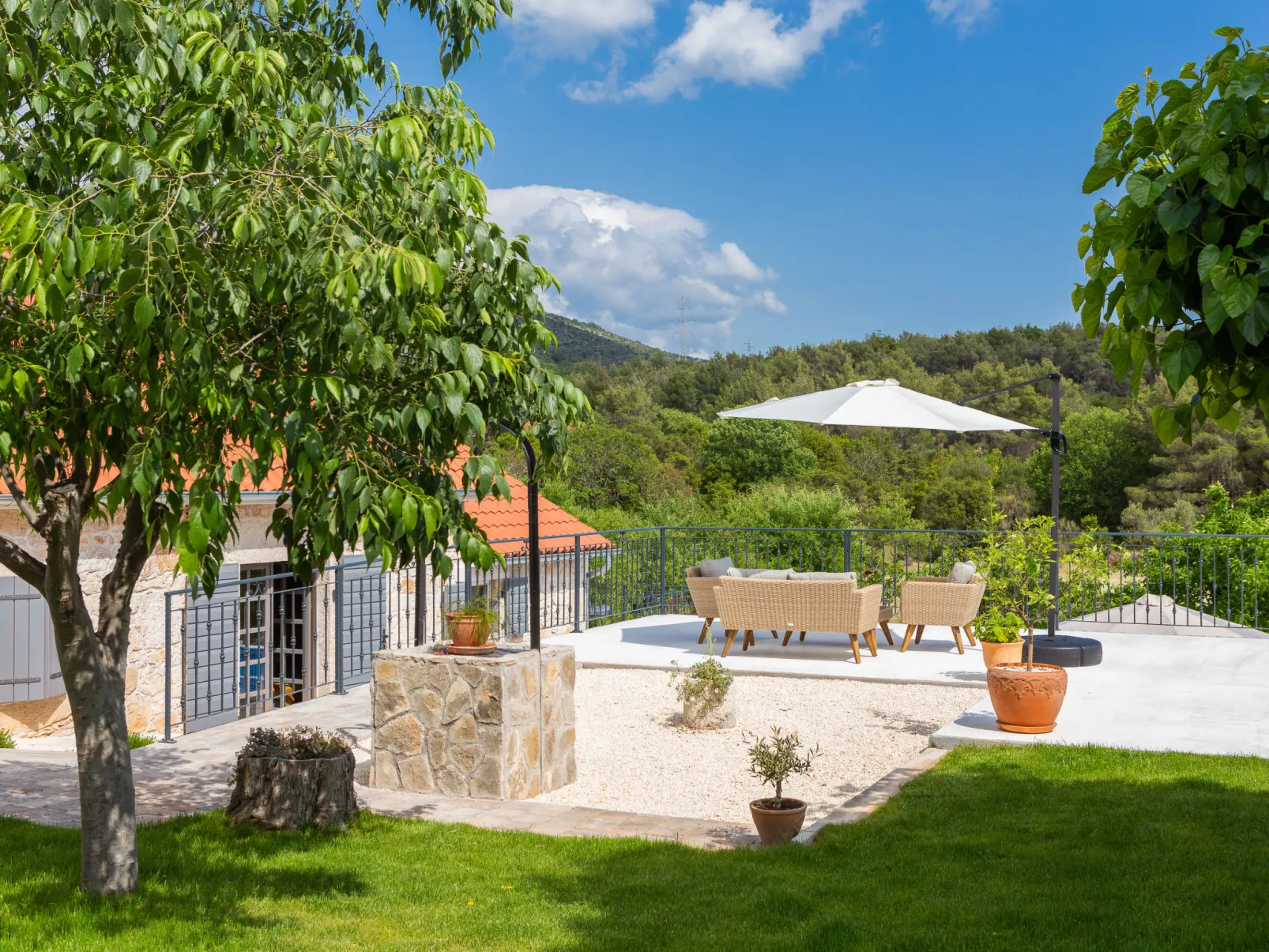 Villa di Pietra-Dehors