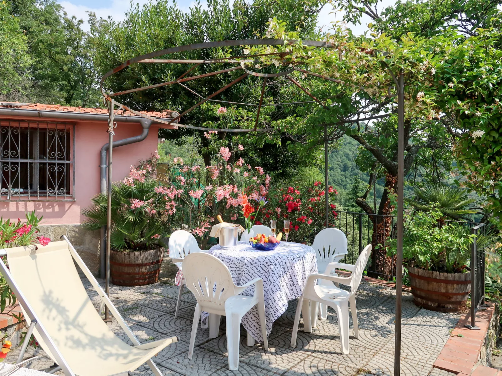 Casa Marco-Outside