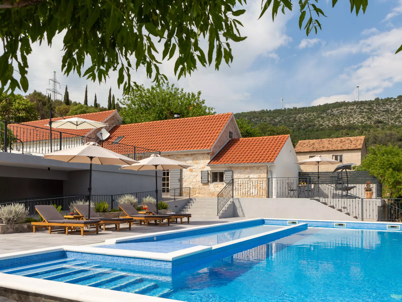 Villa di Pietra-Dehors