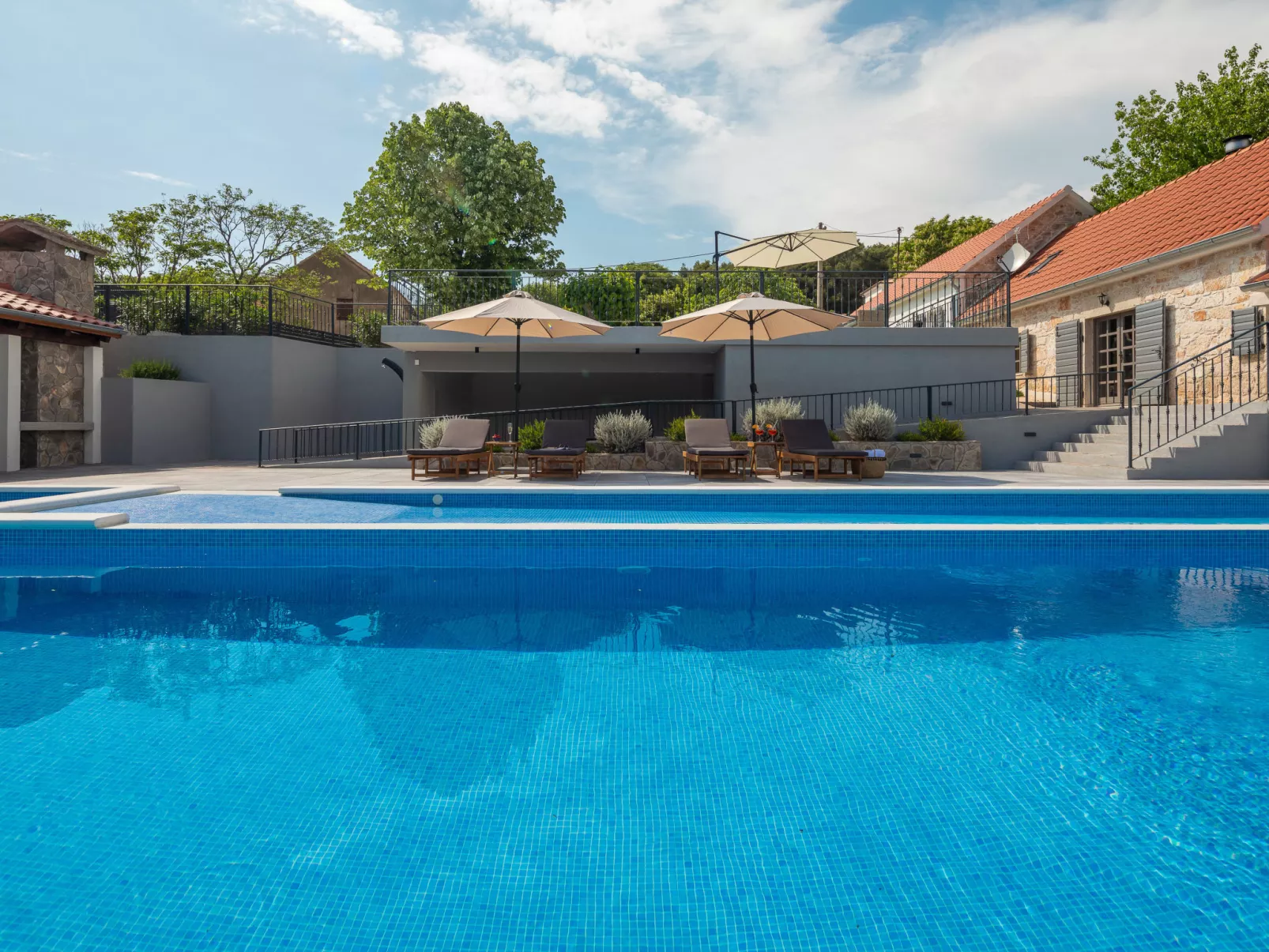 Villa di Pietra-Dehors