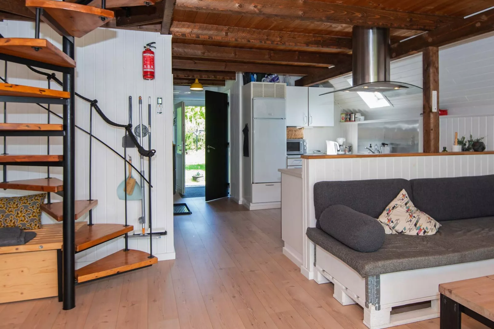 Spacious Retreat in Stauning - Indoor