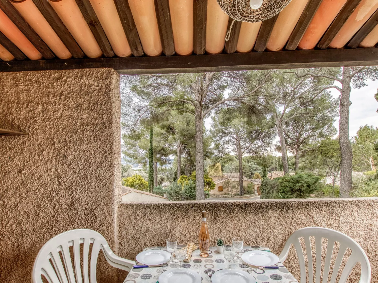 Les Hauts du Port-Outside