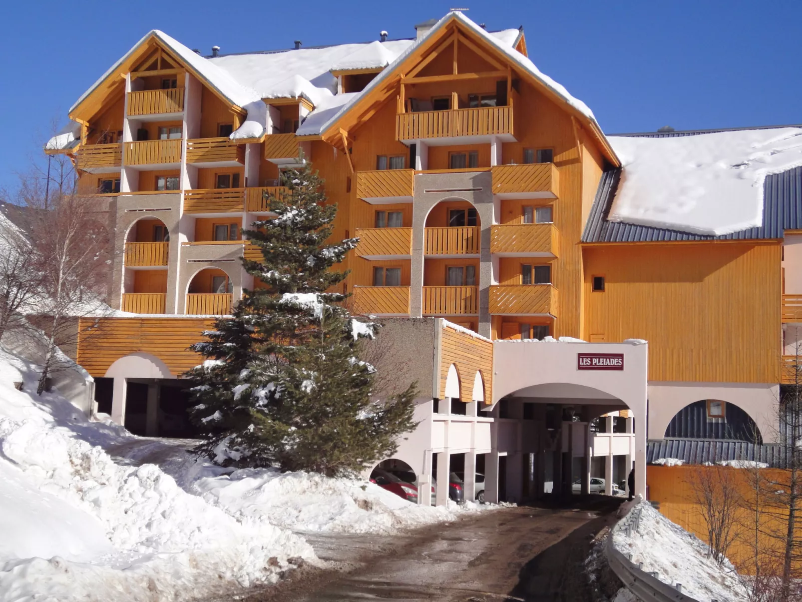 Chalets du Soleil-Outside