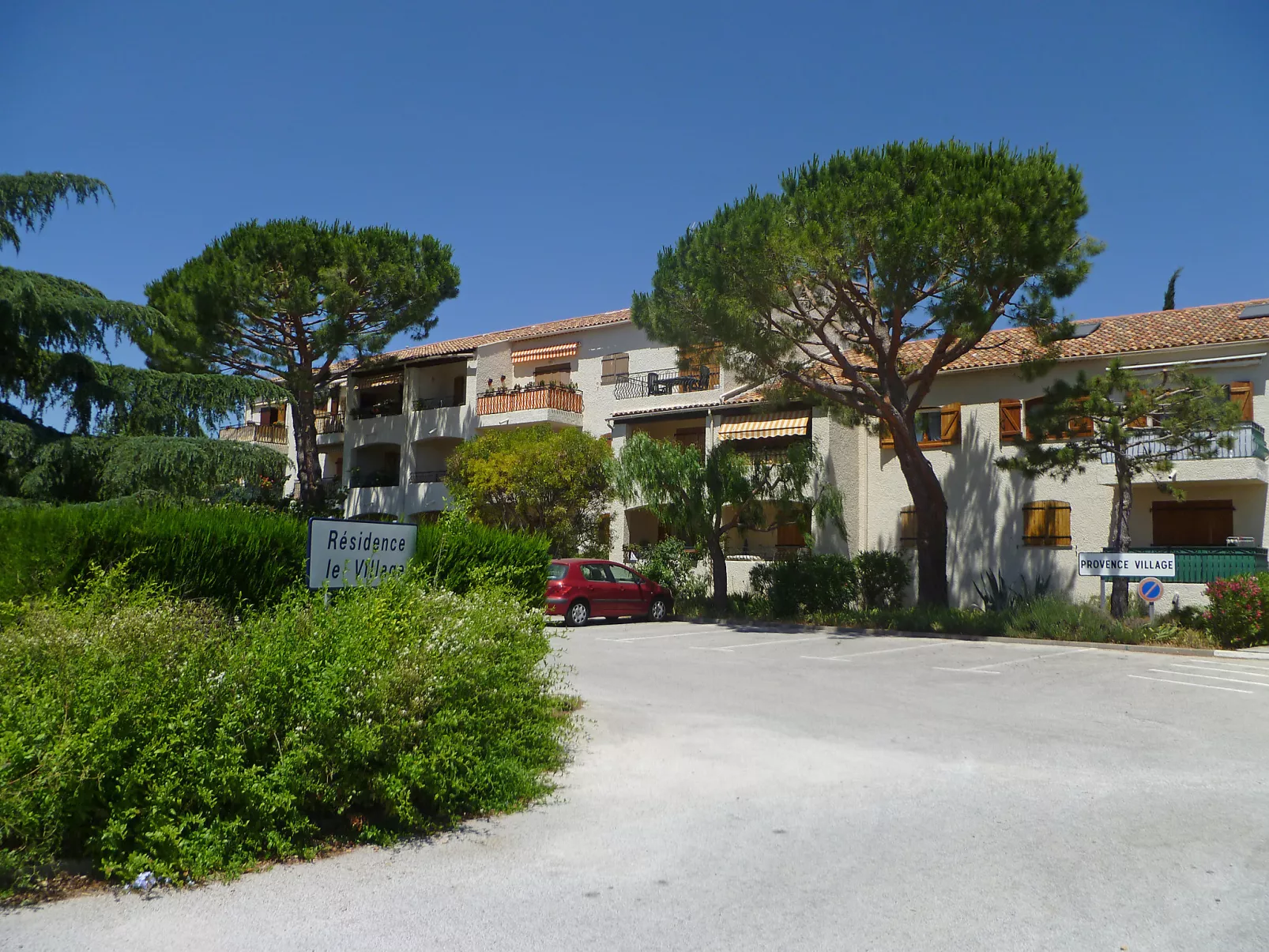 Provence Village-Outside