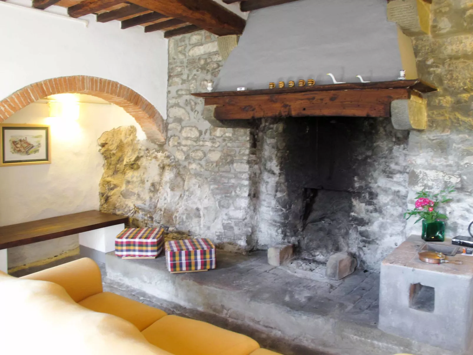 Podere Villa/Apt. Mezzo-Inside