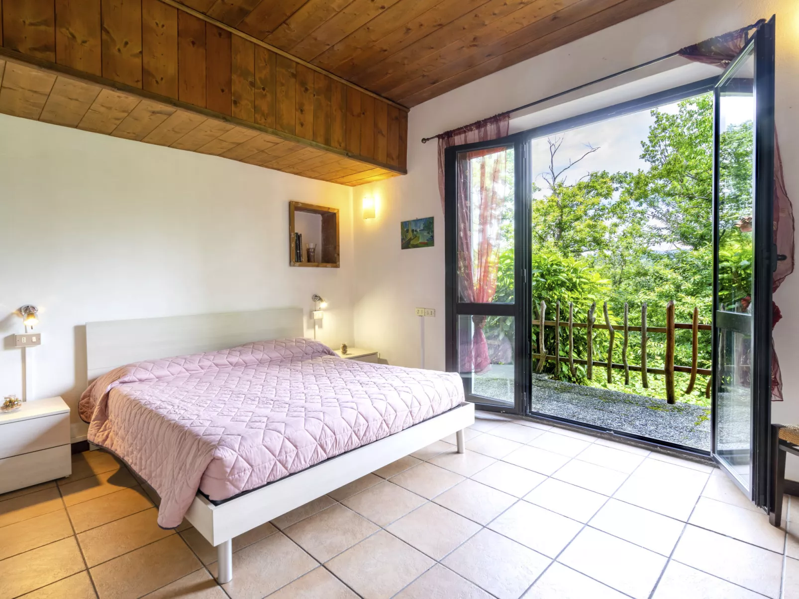 Casa nel Bosco-Inside
