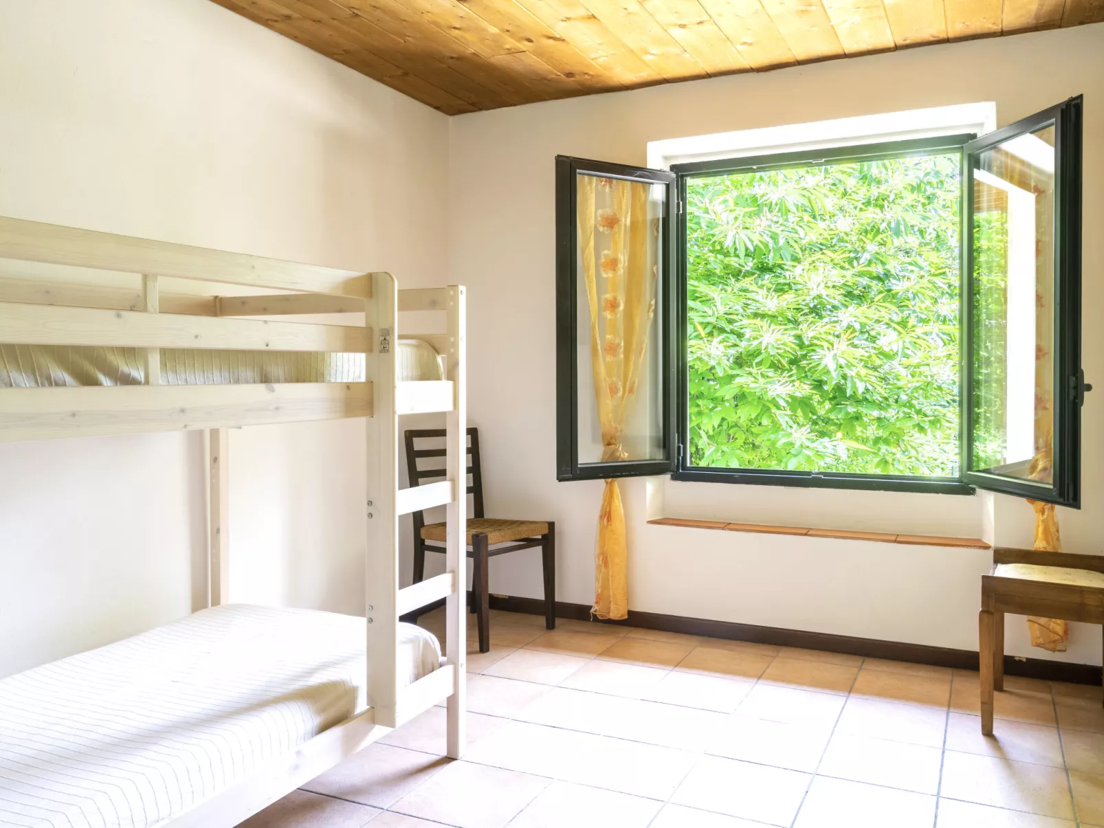 Casa nel Bosco-Inside