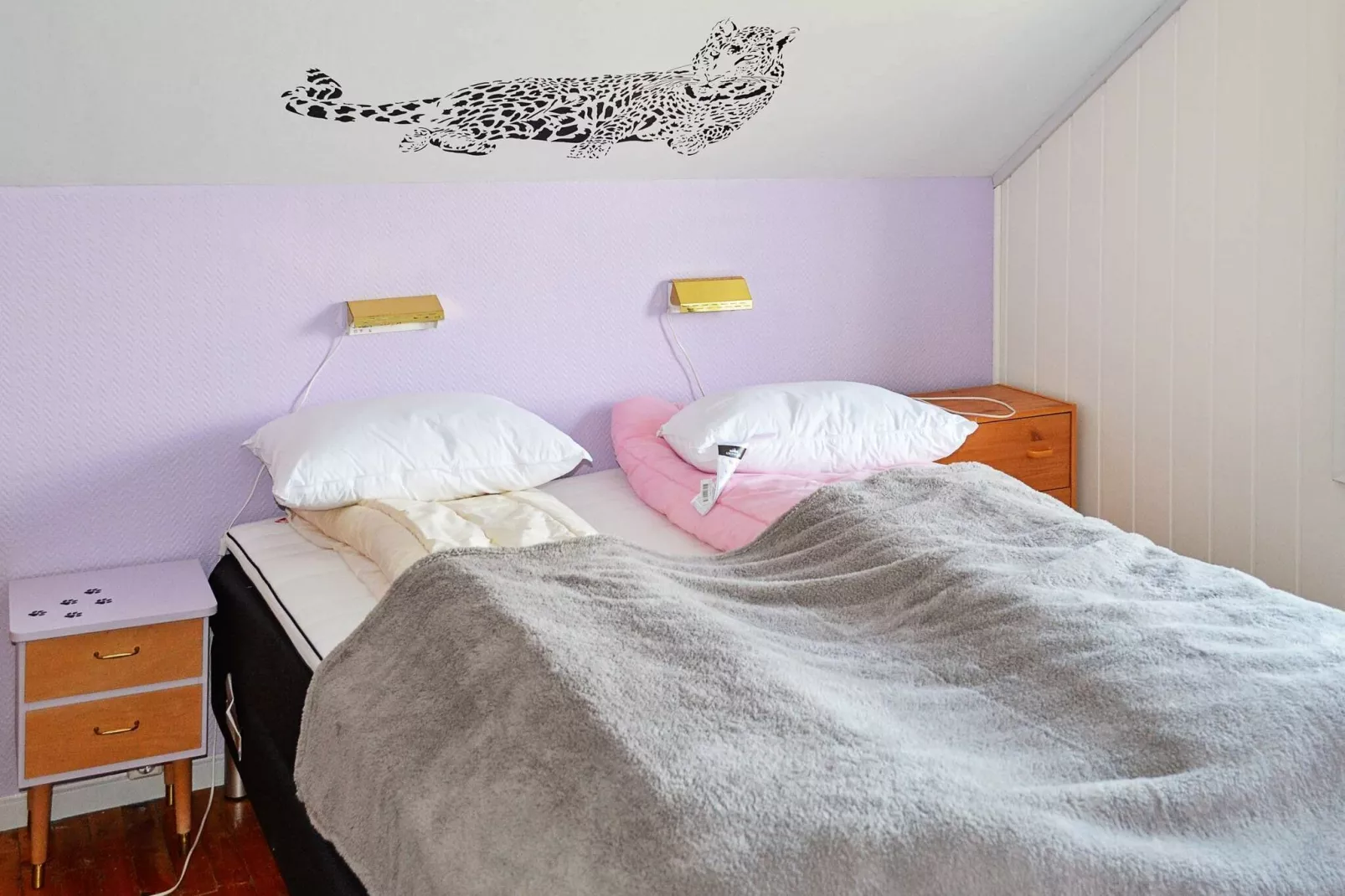 10 person holiday home in Laukvik-Indoor