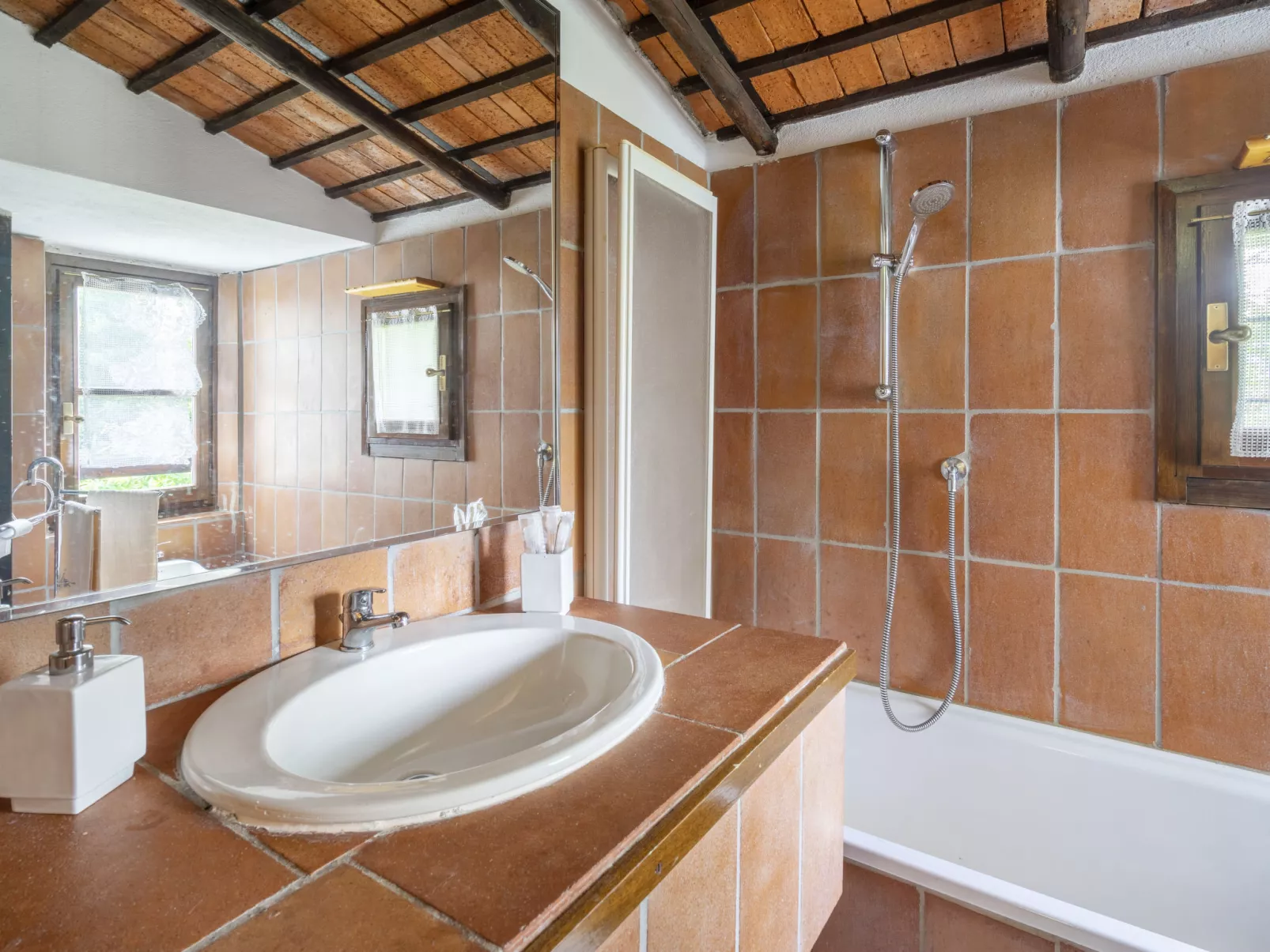 Casa del Pittore-Inside