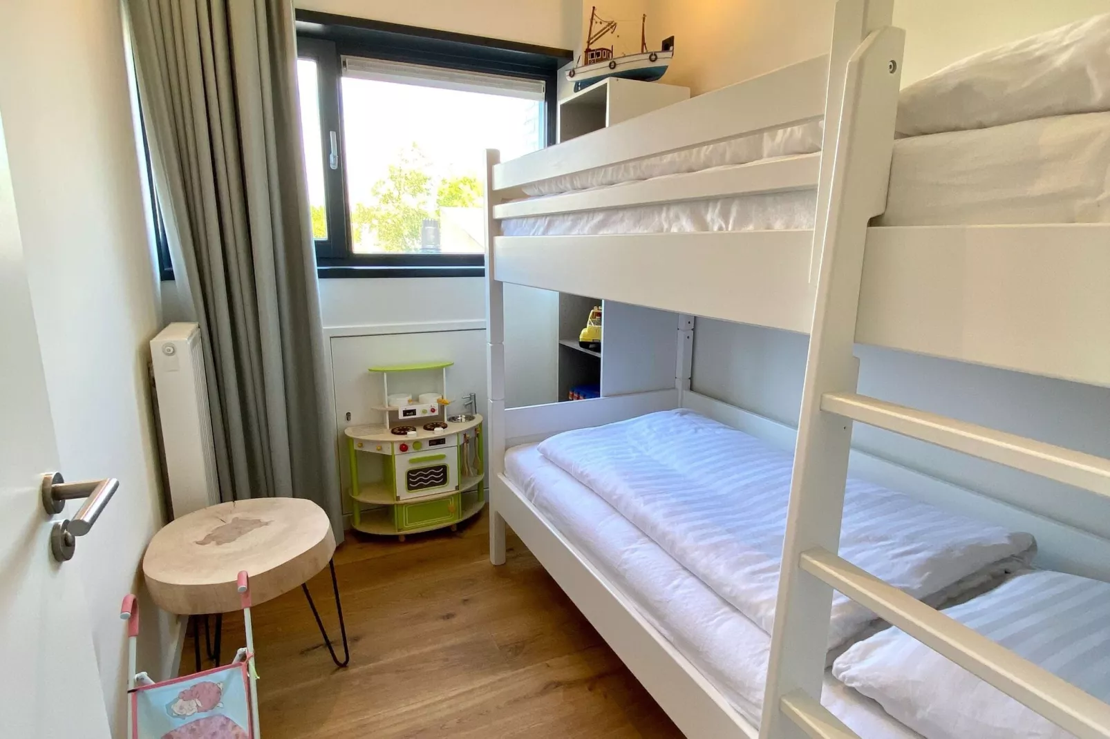 Lepelblad 44-Bedroom