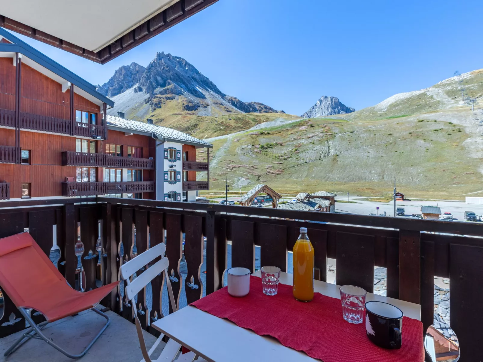 Rond Point des Pistes (Val Claret)-Outside