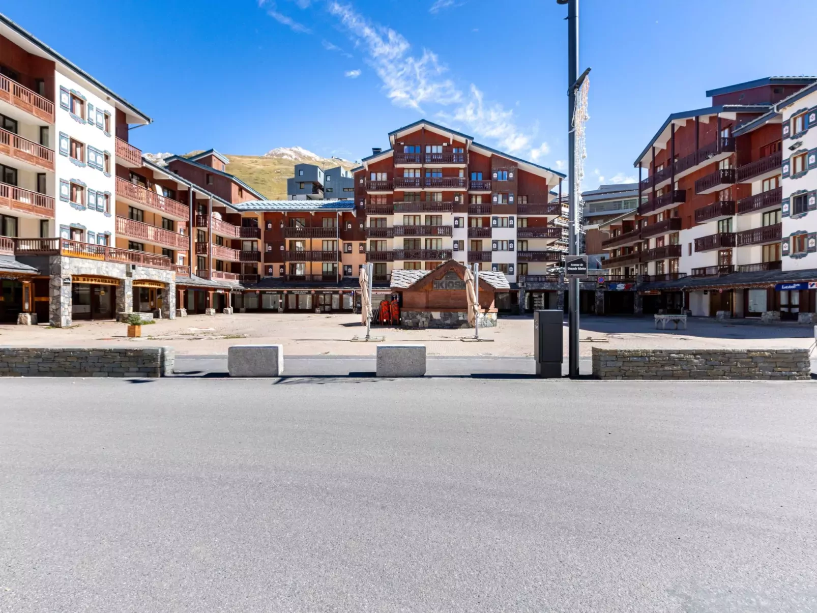 Rond Point des Pistes (Val Claret)-Outside