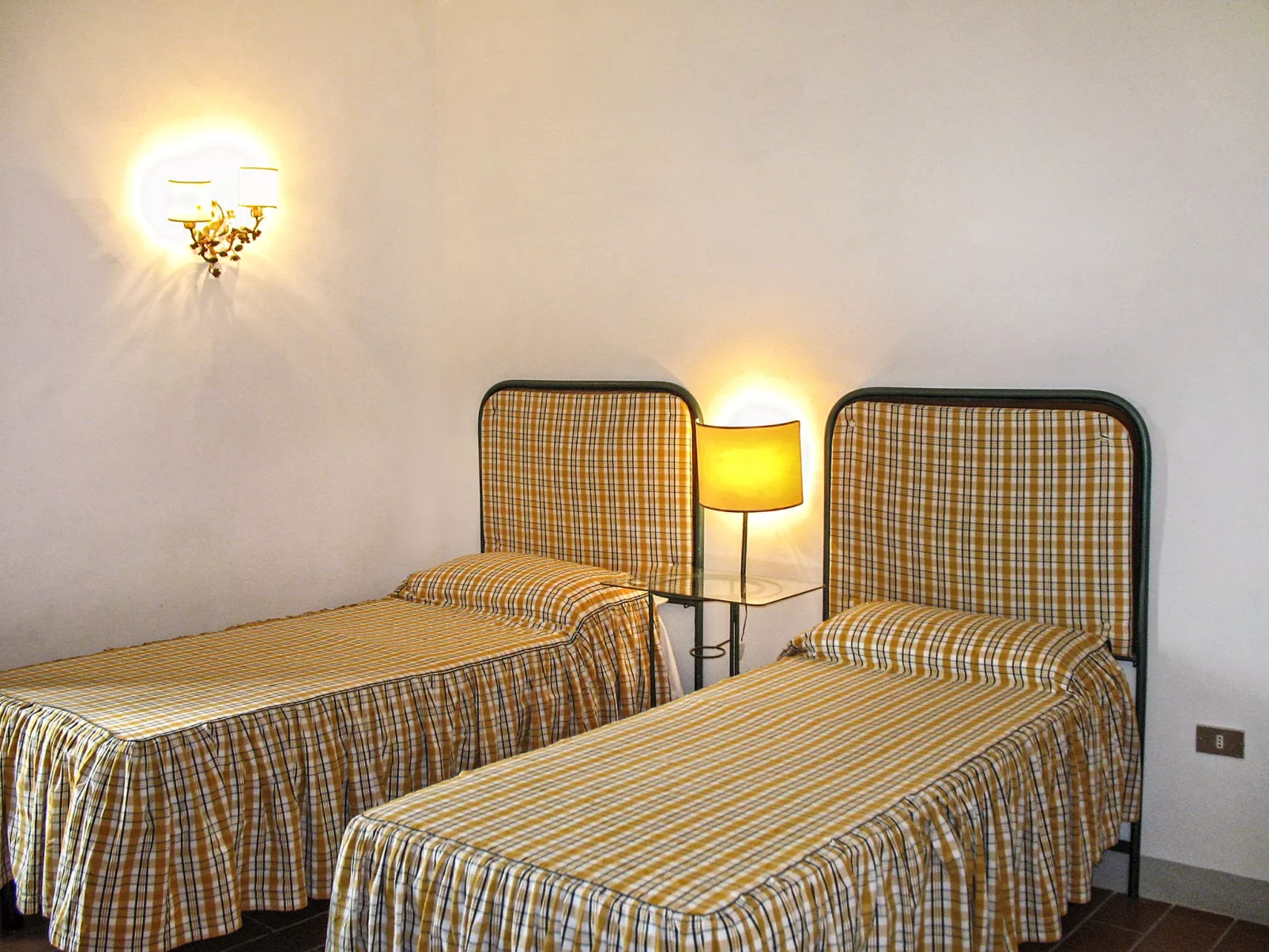 Podere Cima a Zano /Apt. Tinaia-Inside