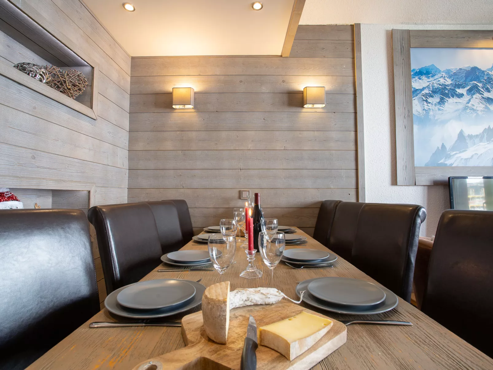 Rond Point des Pistes (Val Claret)-Inside