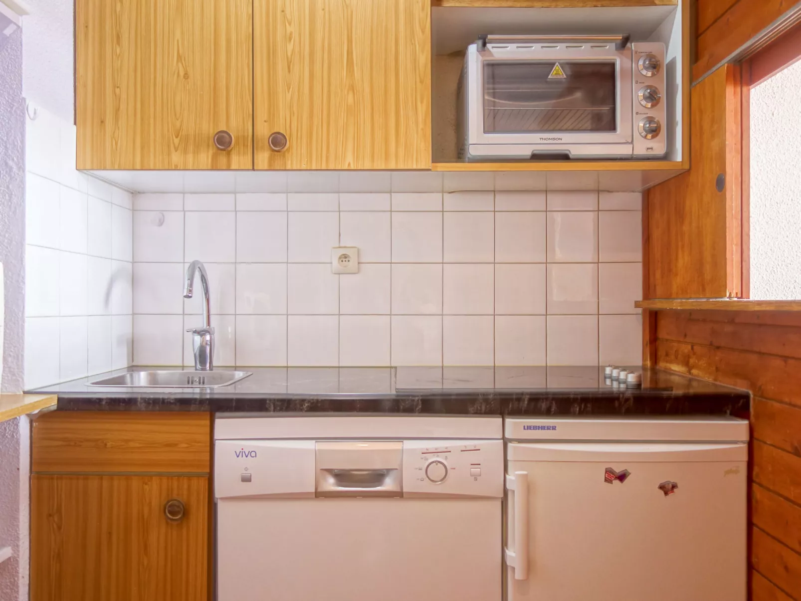 Rond Point des Pistes (Val Claret)-Drinnen