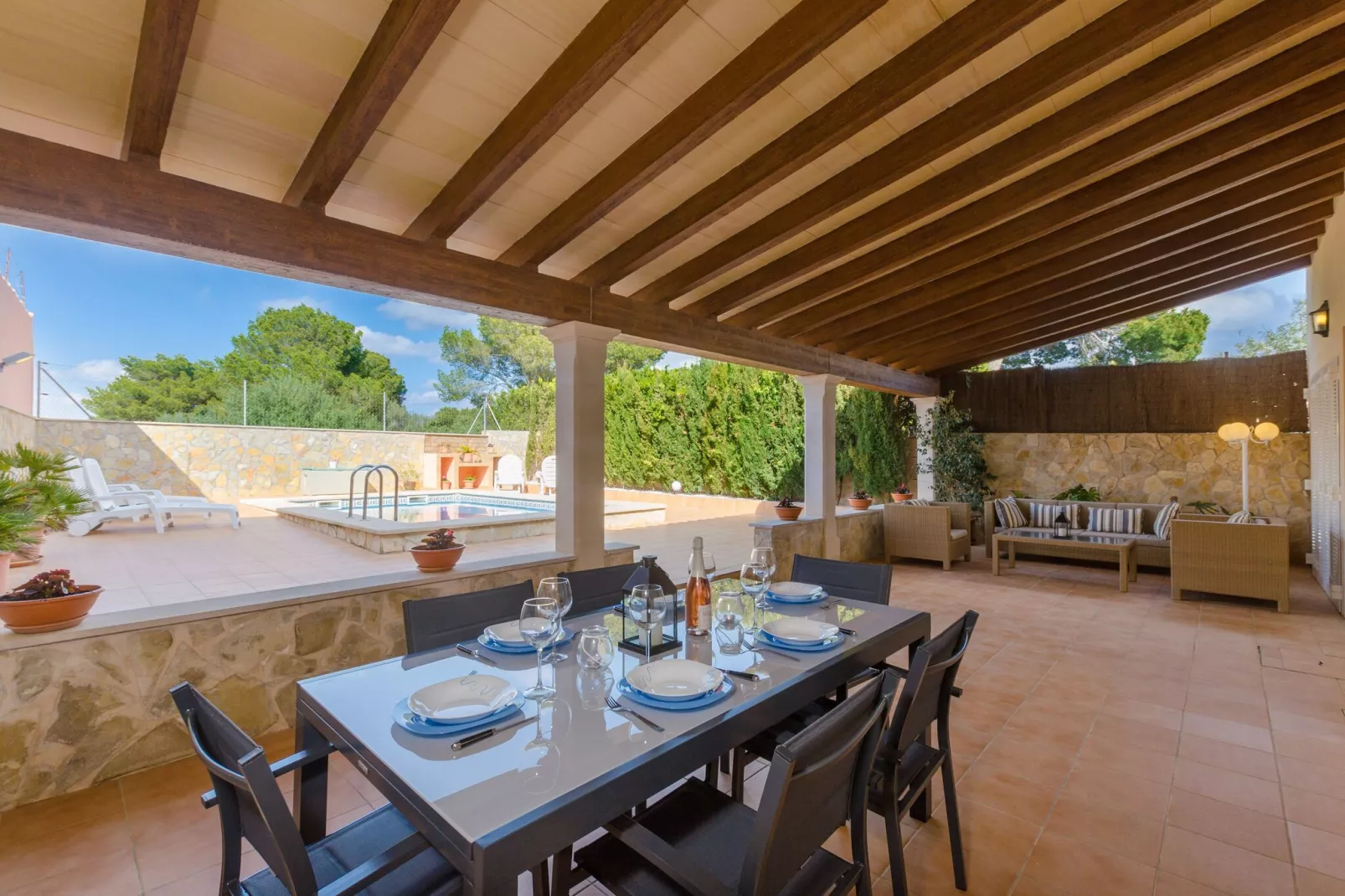 Villa Gloria-Exterior summer