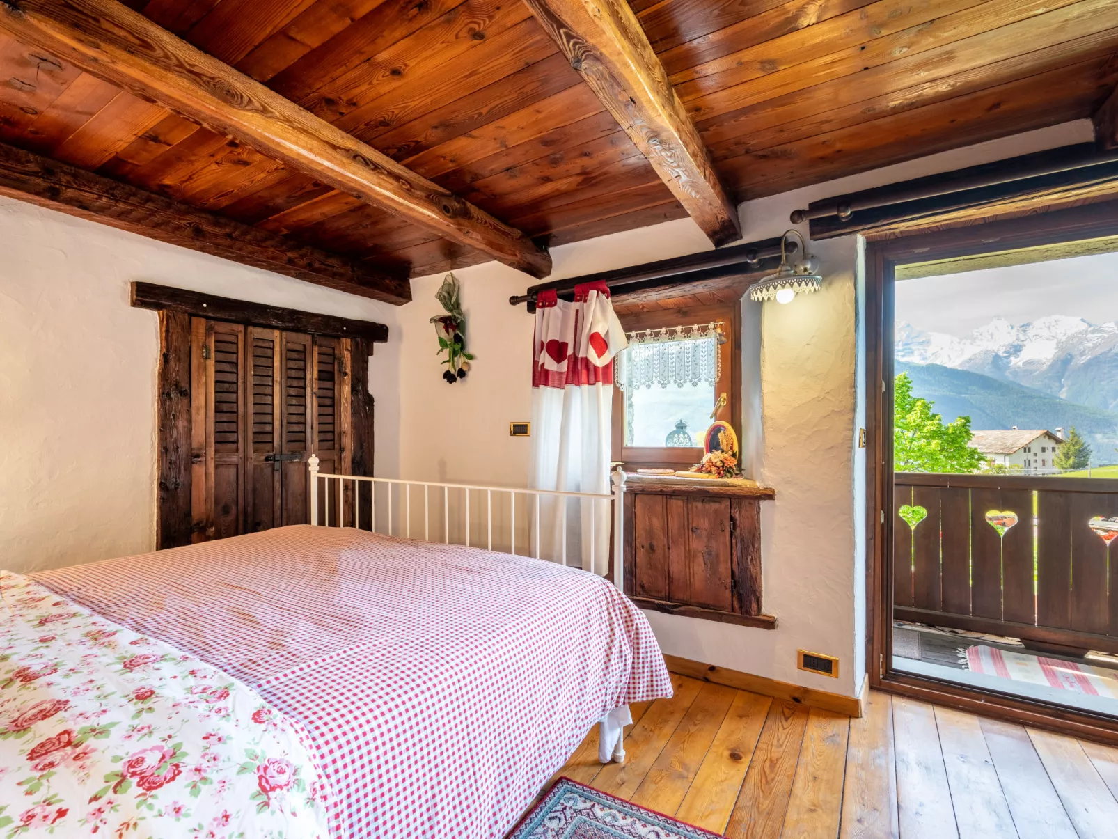 Maison Meynet-Inside