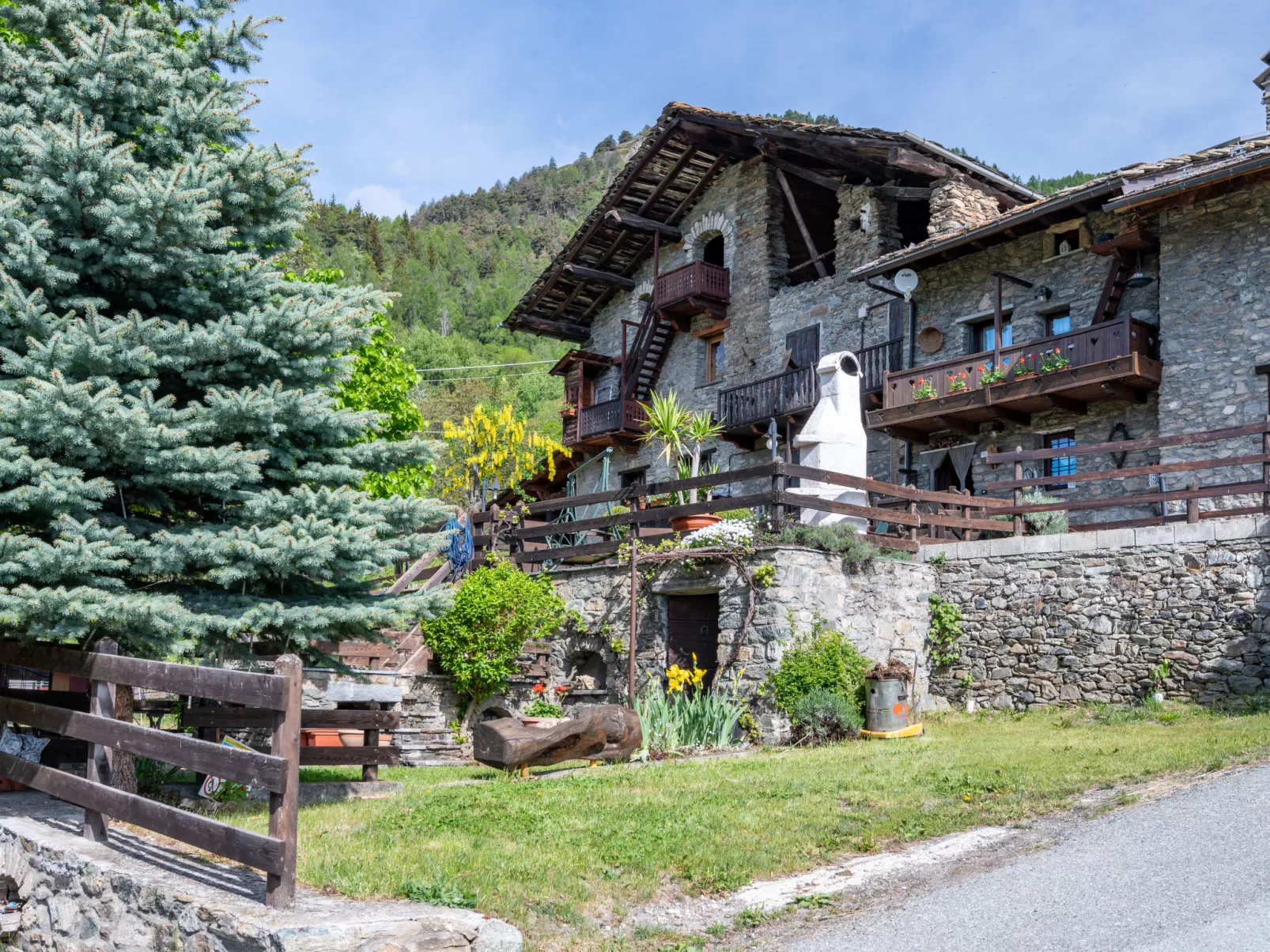 Maison Meynet-Outside