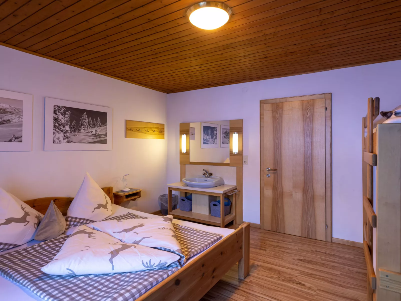 Alpenchalet Silbertal-Inside