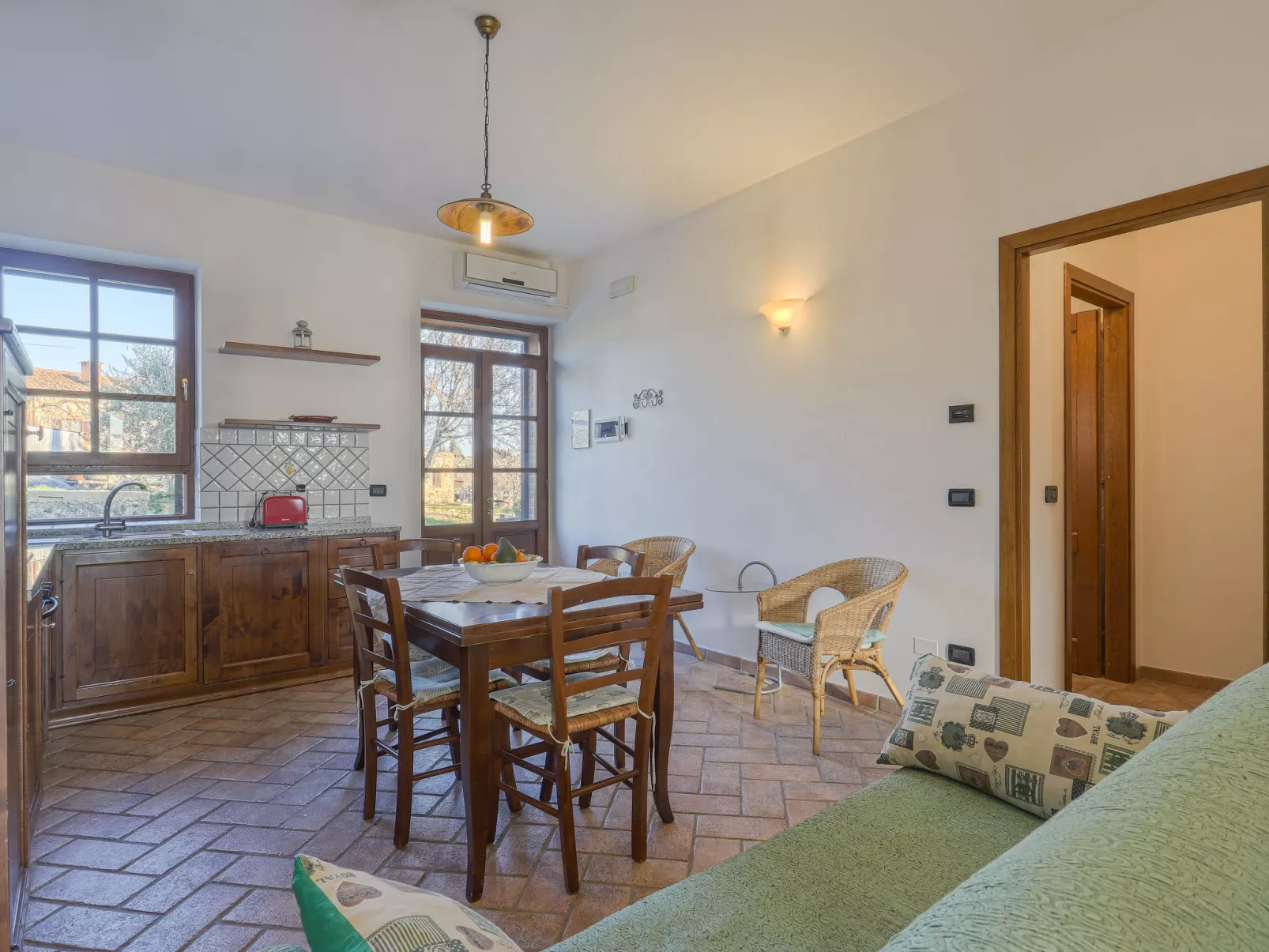 Cignanbianco - Alba-Inside