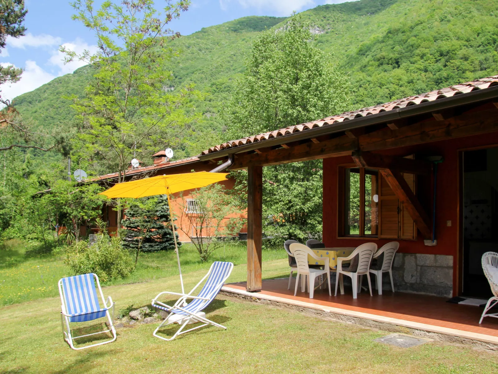 Villa Pineta-Outside