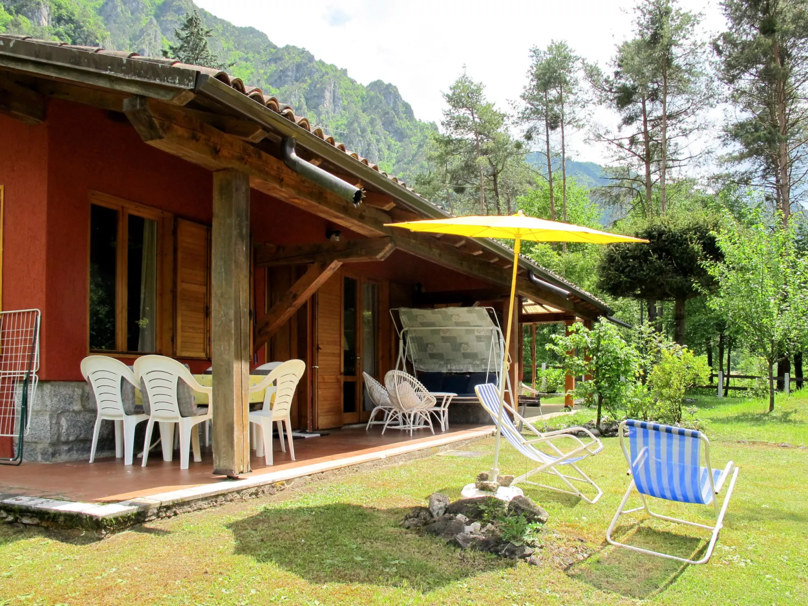 Villa Pineta-Outside