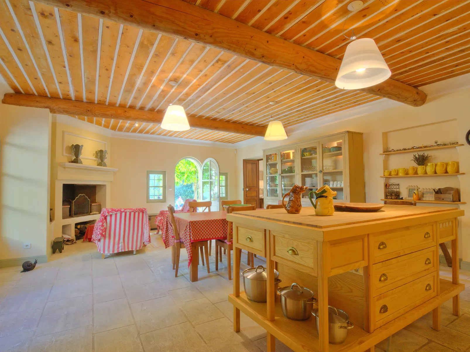 Domaine de Piegros-Inside