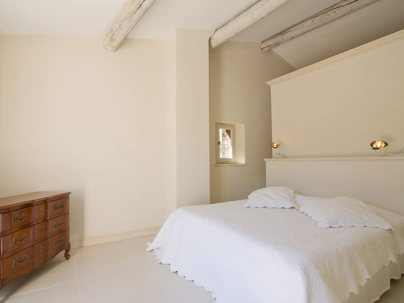 Domaine de Piegros-Inside