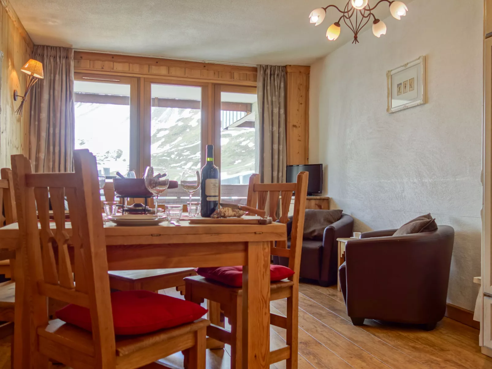 Le Curling A (Val Claret)-Inside