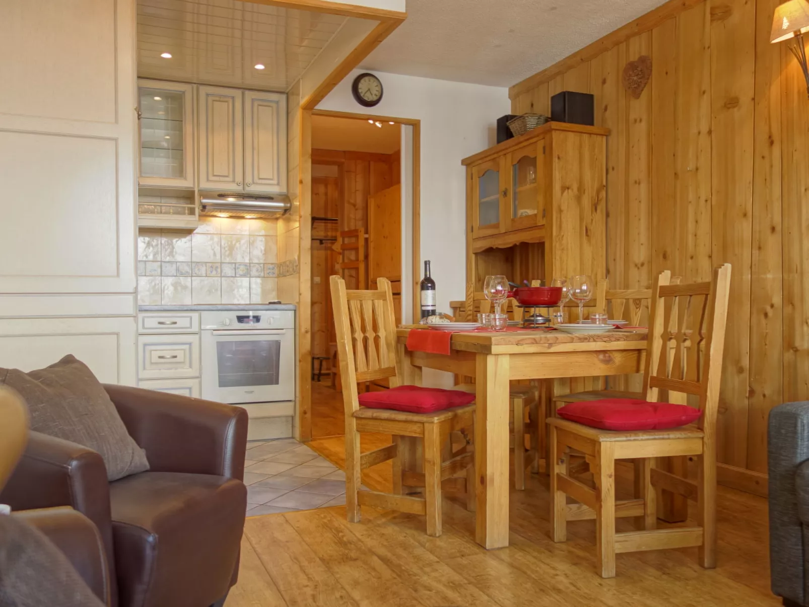 Le Curling A (Val Claret)-Inside