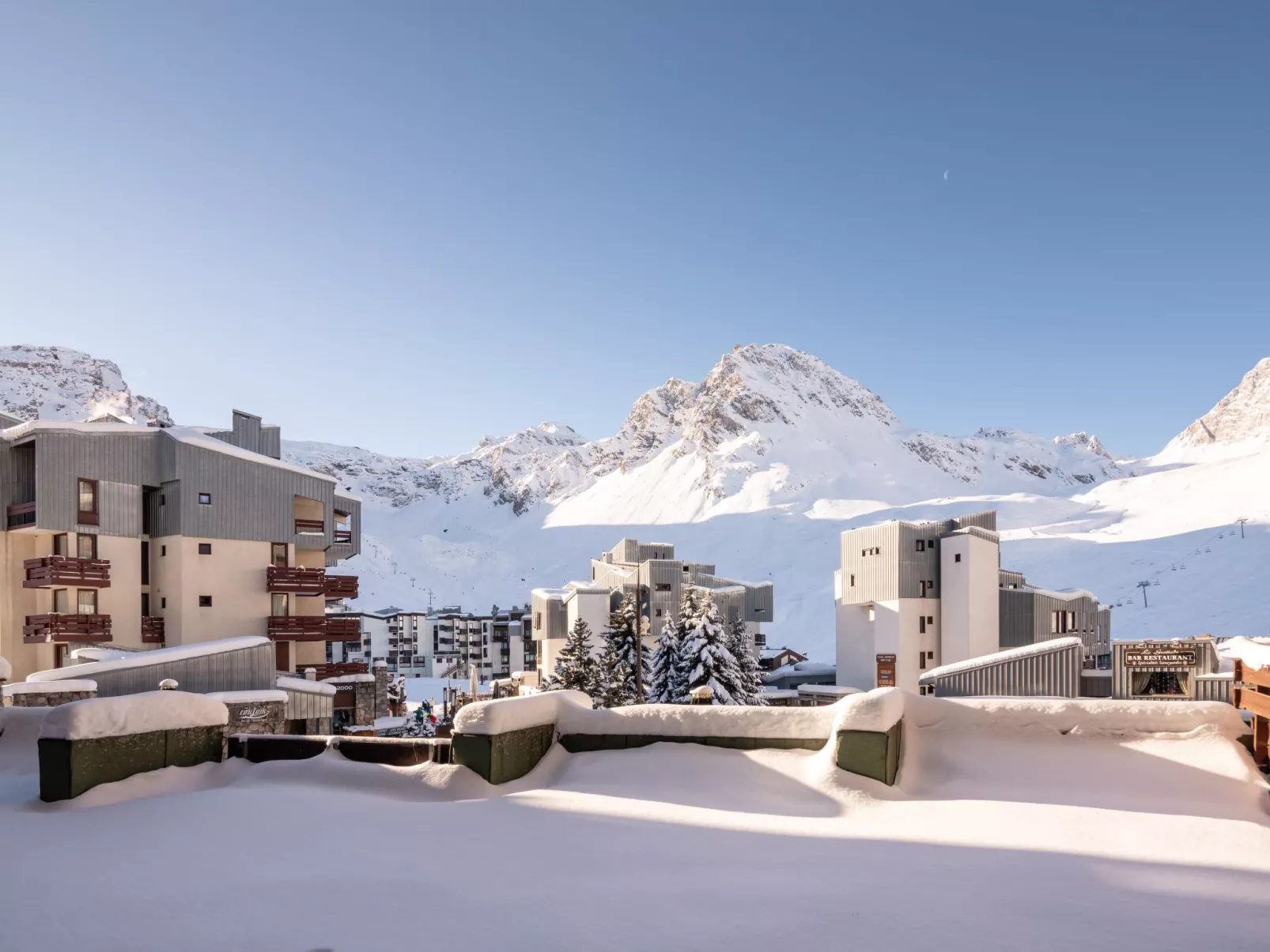 Le Curling A (Val Claret)-Outside