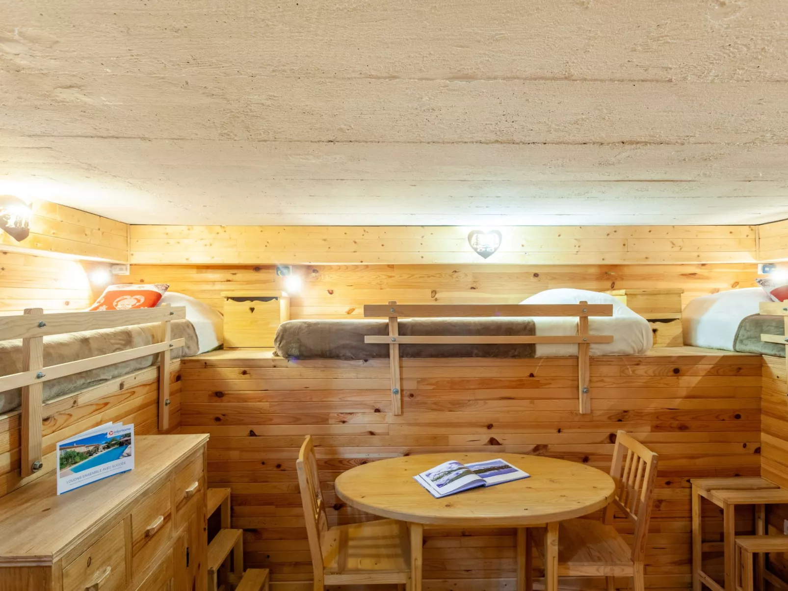 Le Cafetan (Les Chartreux)-Inside