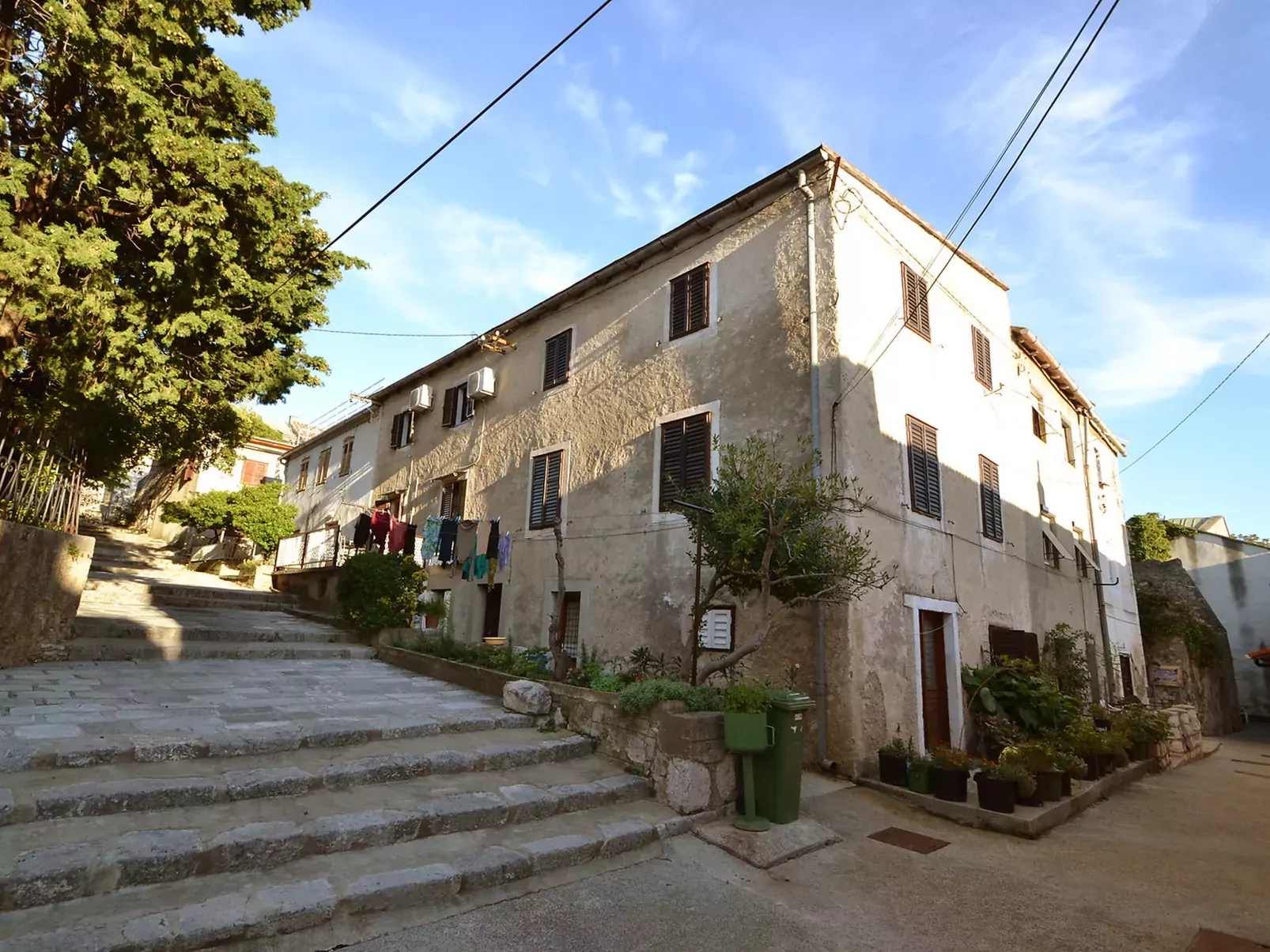 Snježana-Outside