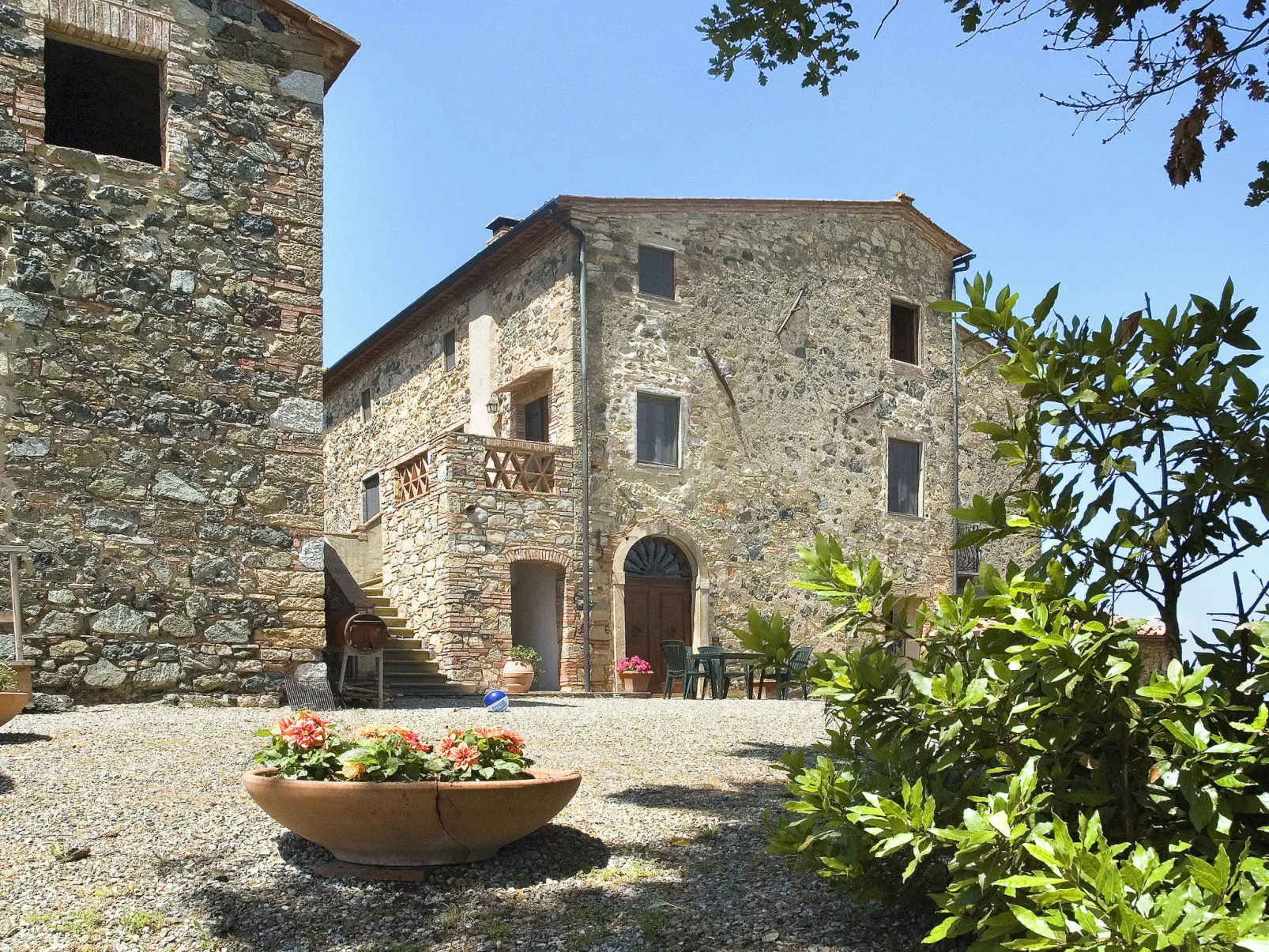 Borgo Cerbaiola-Outside