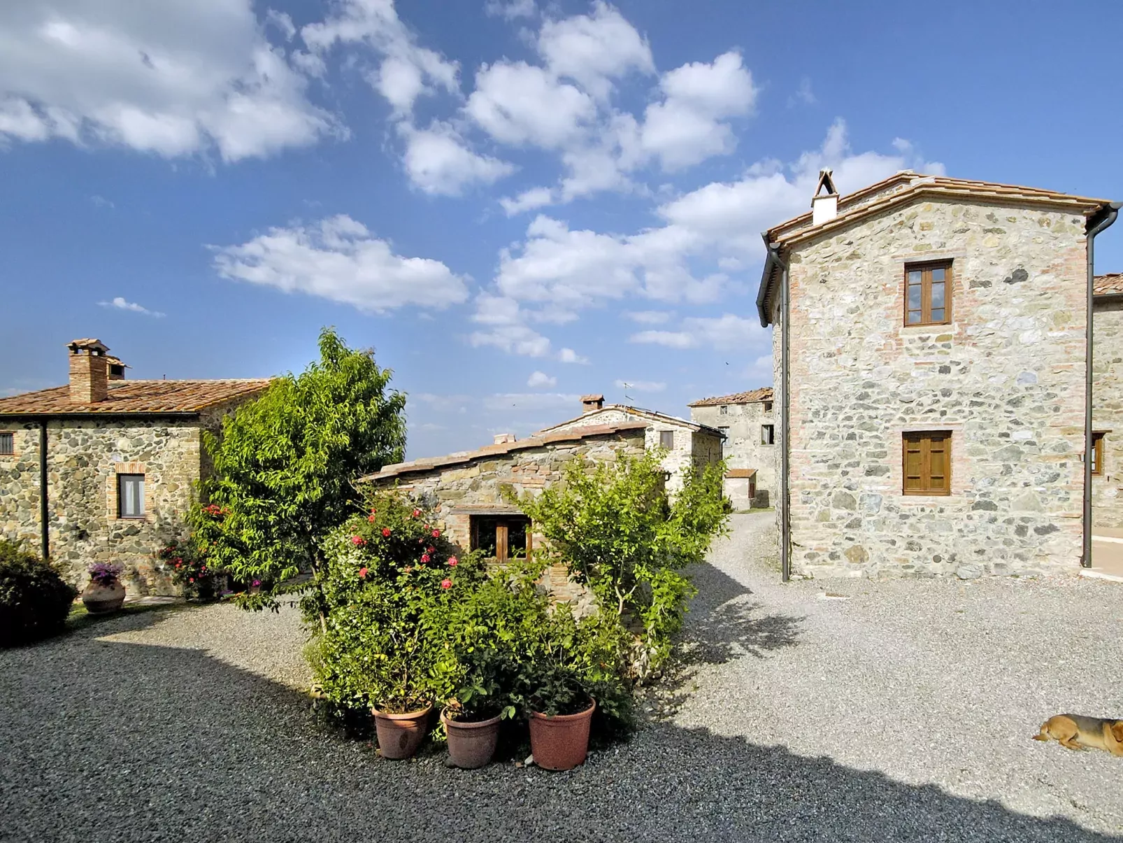 Borgo Cerbaiola-Outside
