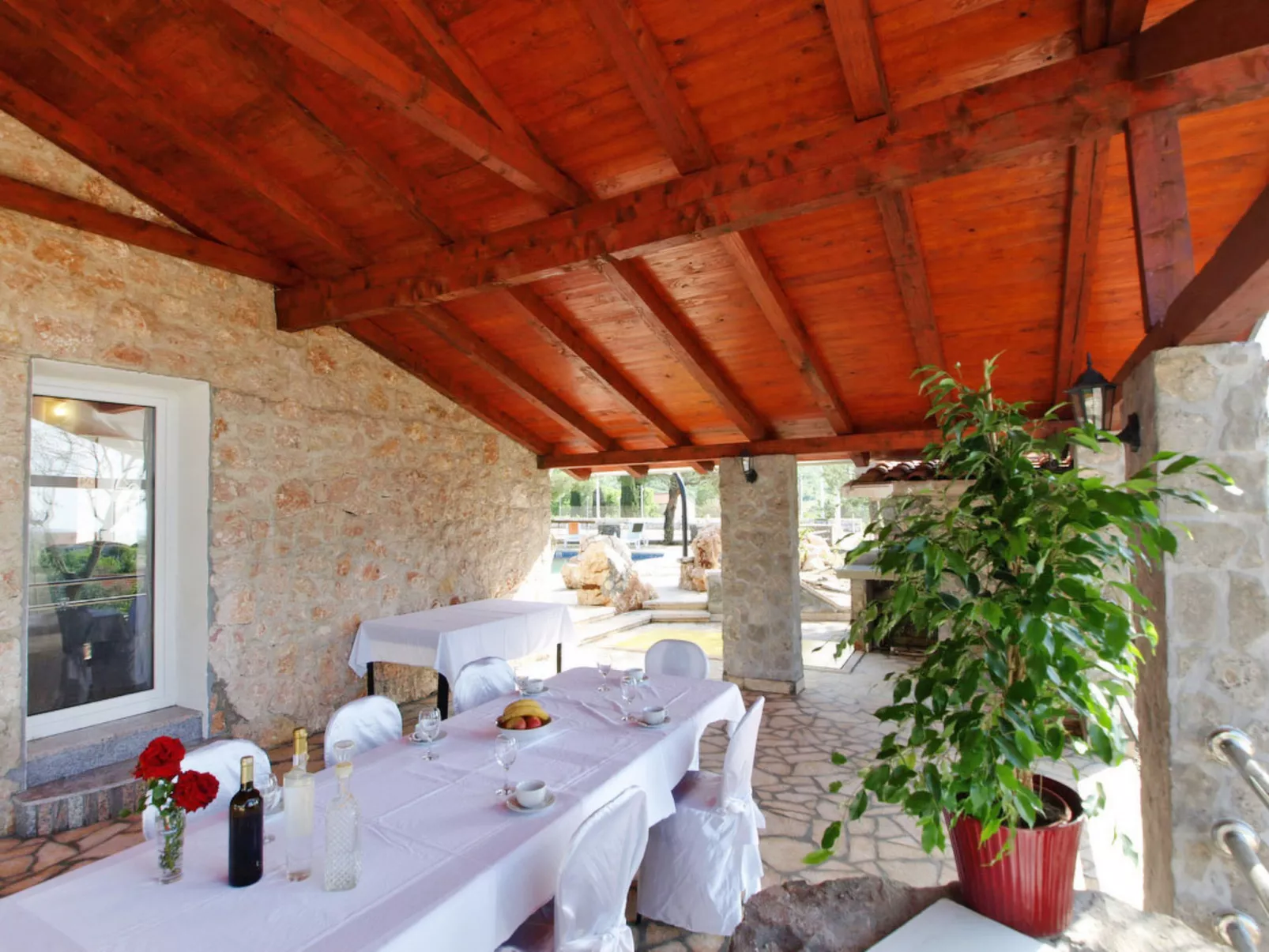 Villa Sandra-Outside