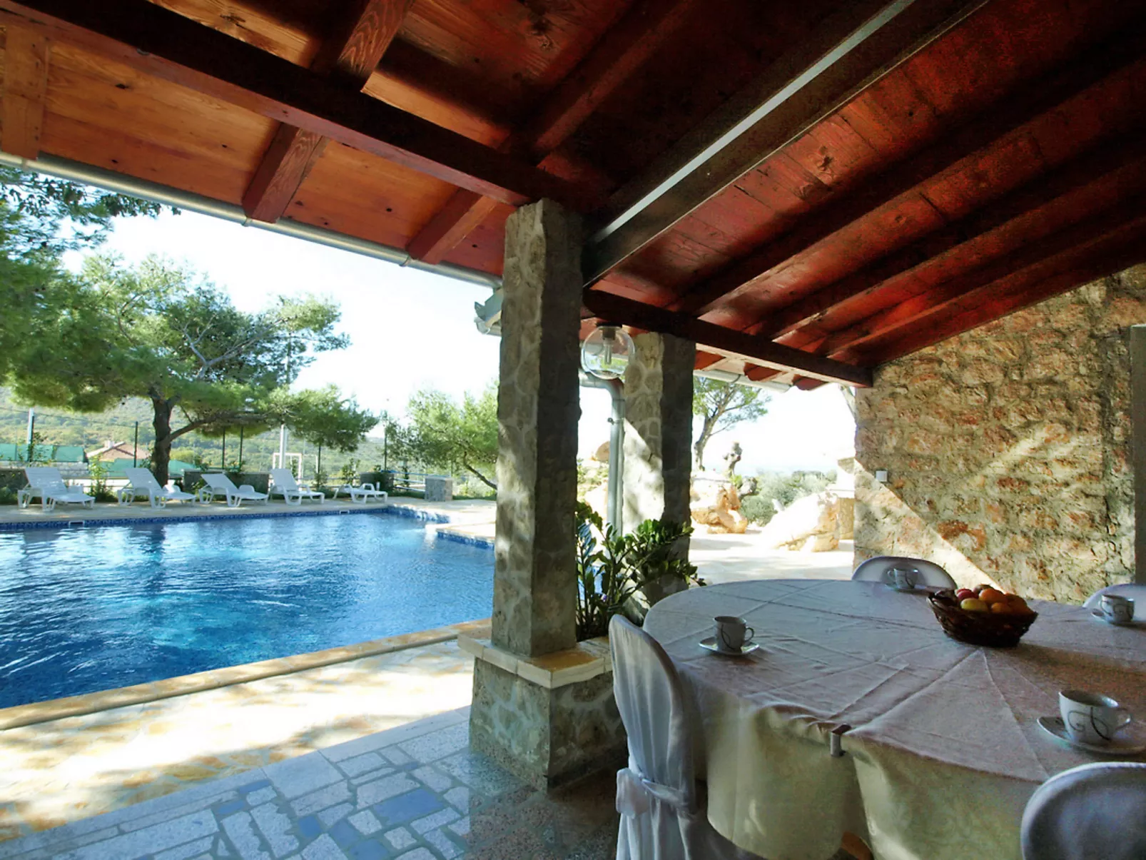 Villa Sandra-Outside