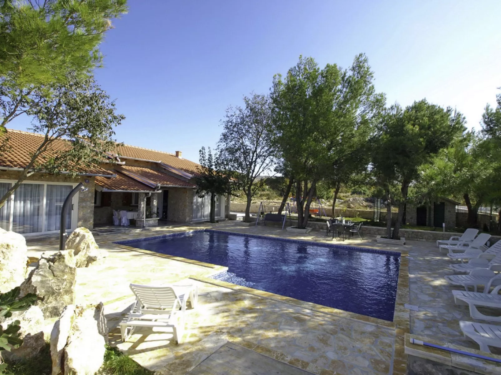 Villa Sandra-Outside